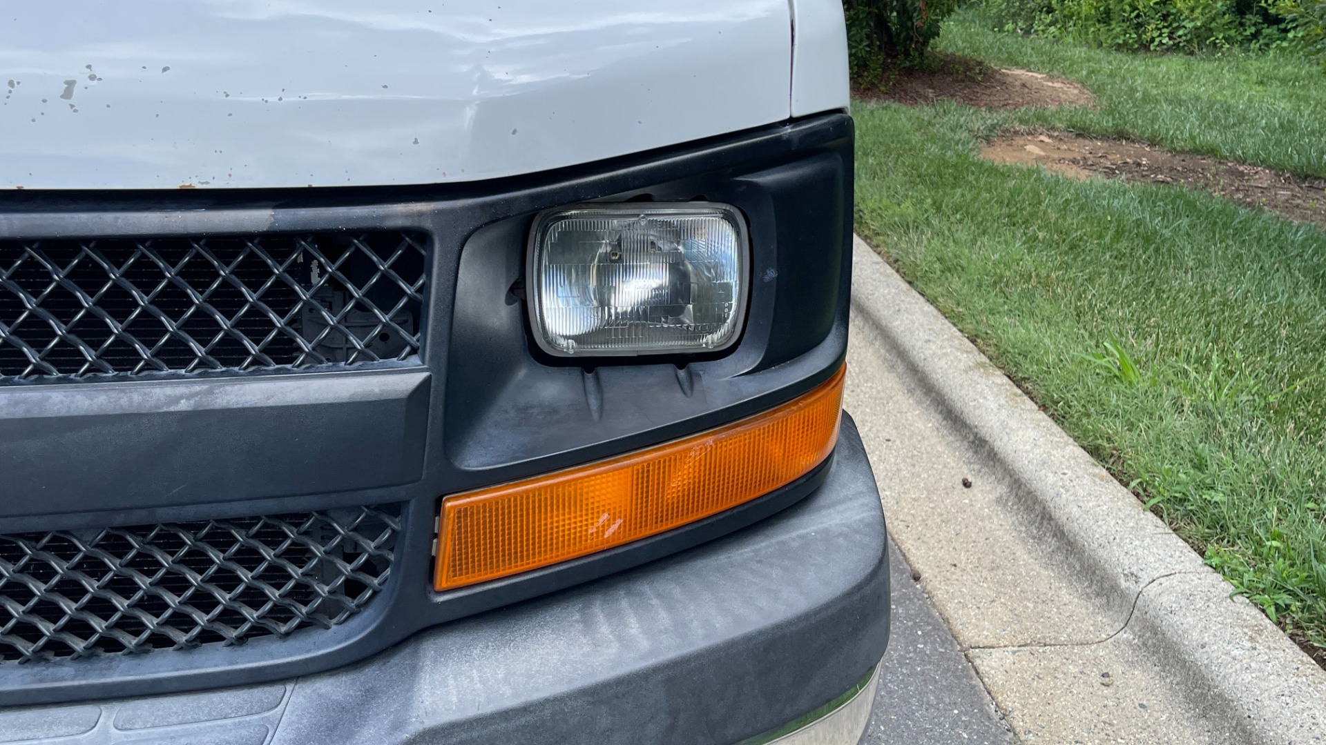 Used 2007 Chevrolet Express Passenger for sale Sold at Formula Imports in Charlotte NC 28227 62