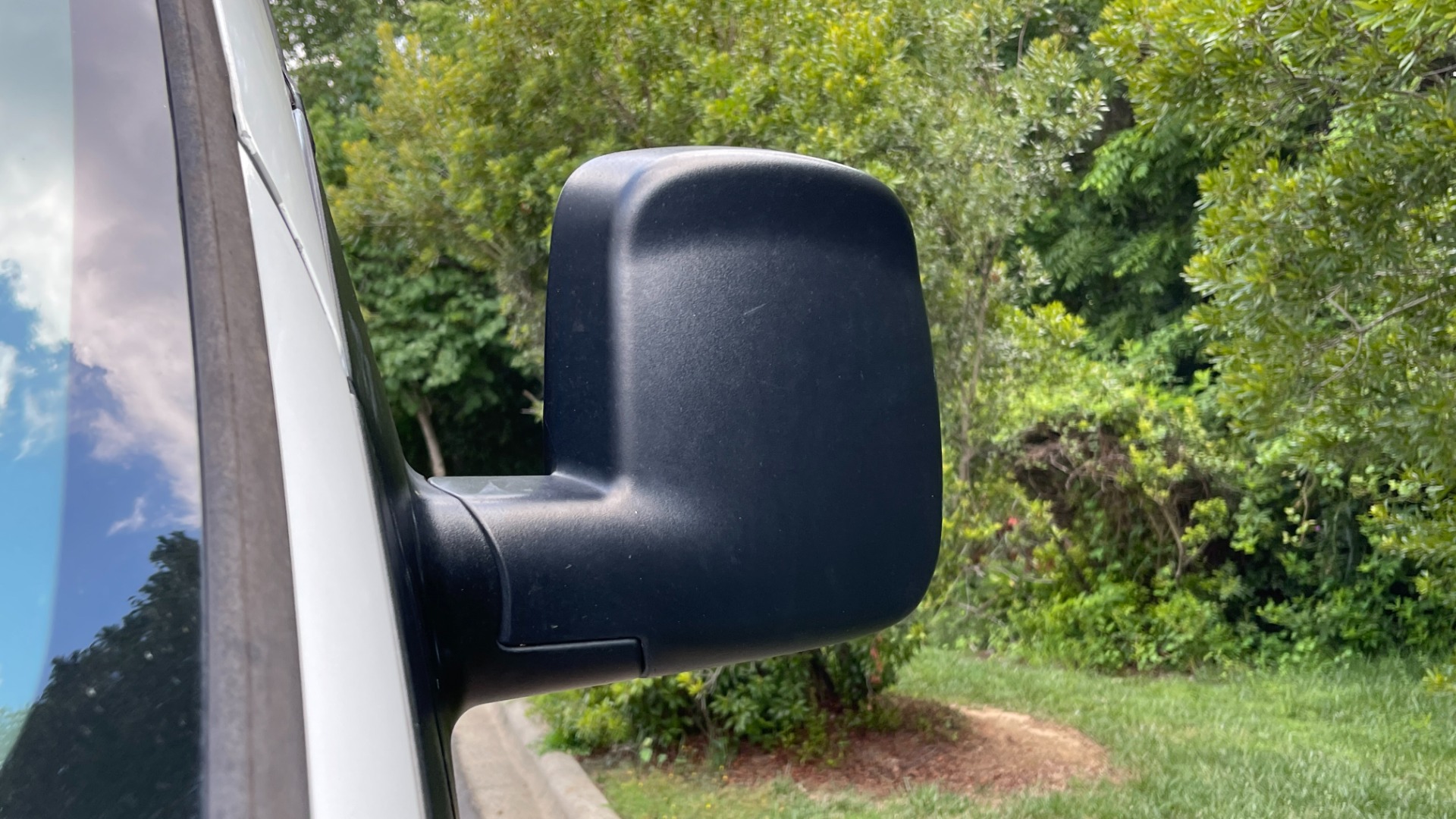 Used 2007 Chevrolet Express Passenger for sale Sold at Formula Imports in Charlotte NC 28227 63