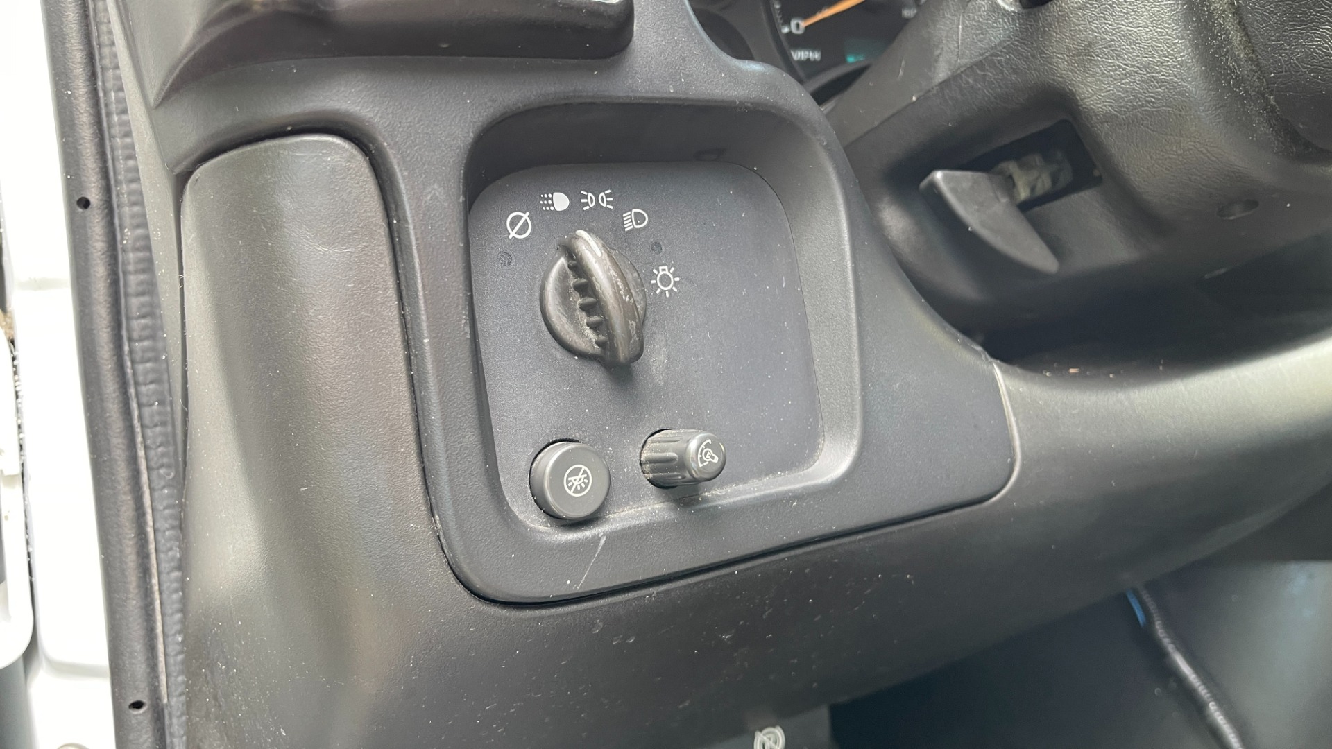 Used 2007 Chevrolet Express Passenger for sale Sold at Formula Imports in Charlotte NC 28227 71