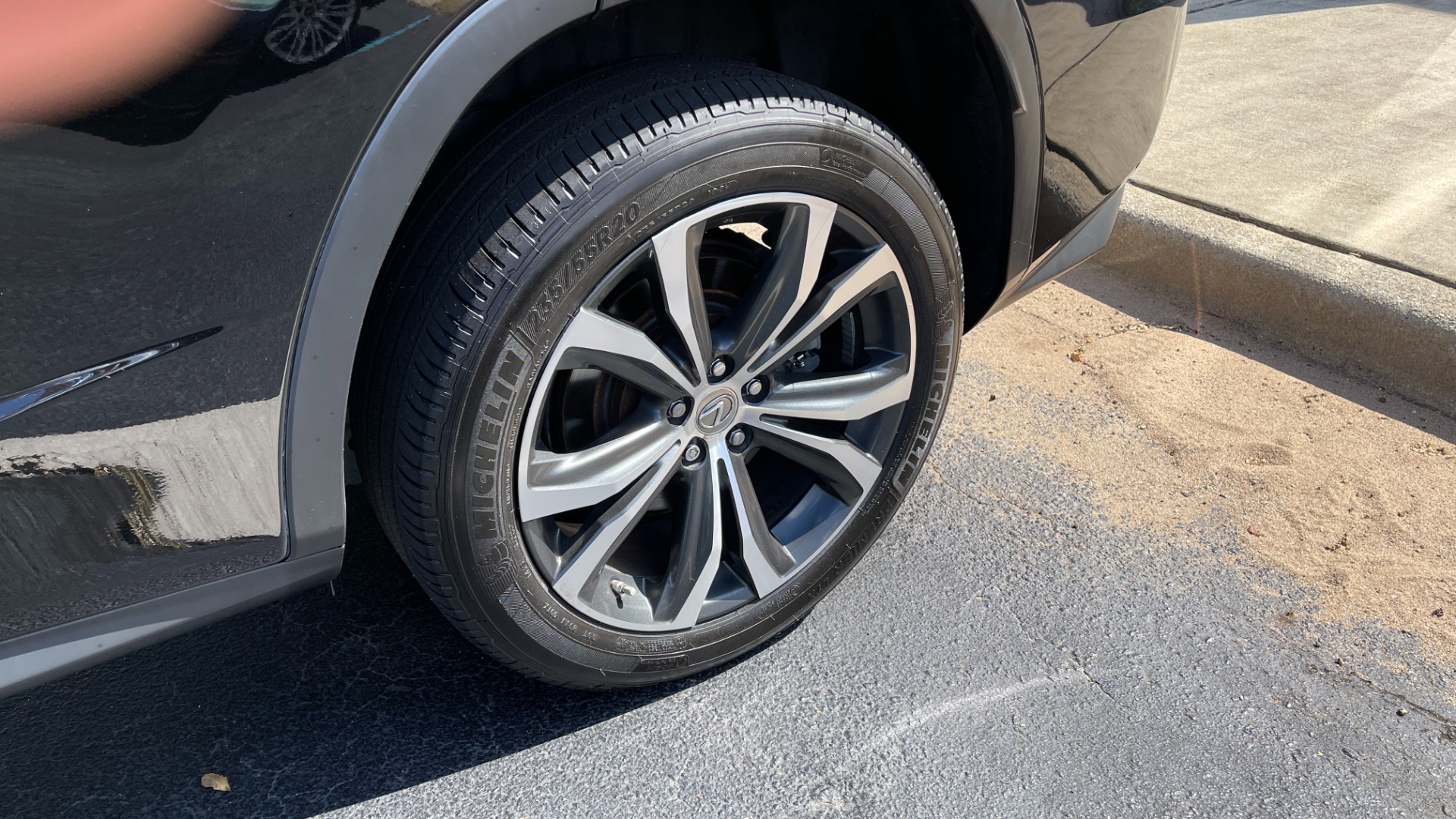 Used 2017 Lexus RX RX 350 / MOONROOF / NAVIGATION / BLIND SPOT / HEATED AND COOL SEATS for sale Sold at Formula Imports in Charlotte NC 28227 15