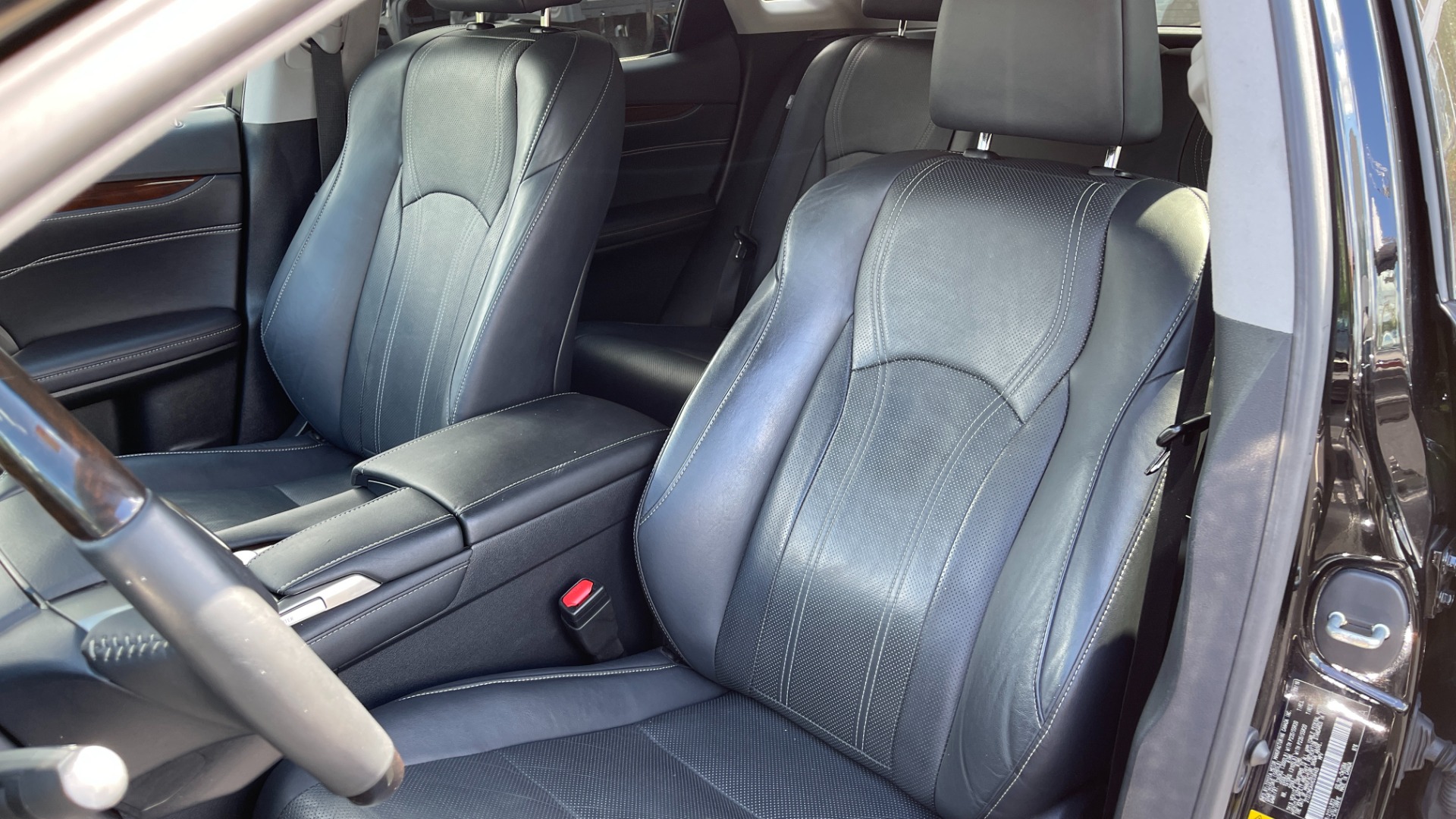 Used 2017 Lexus RX RX 350 / MOONROOF / NAVIGATION / BLIND SPOT / HEATED AND COOL SEATS for sale Sold at Formula Imports in Charlotte NC 28227 9