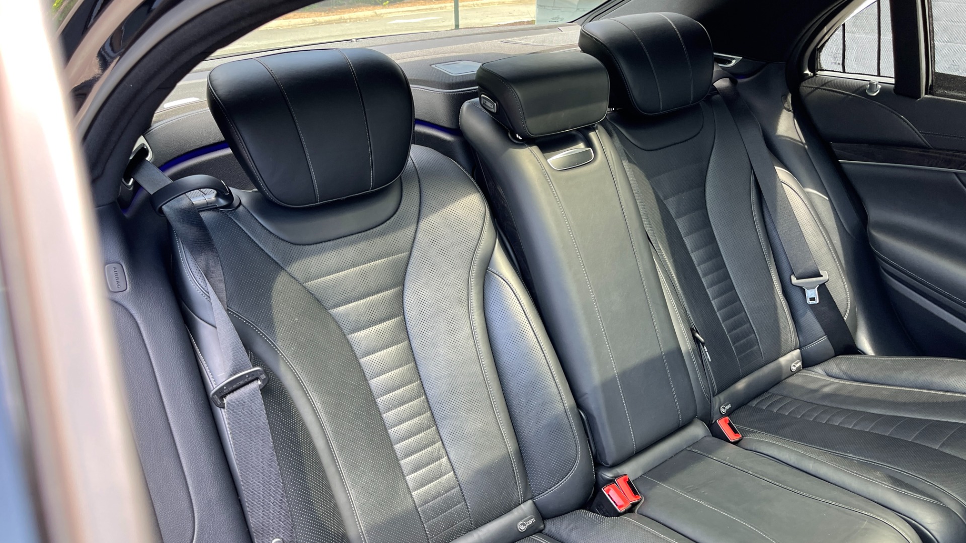 Used 2015 Mercedes-Benz S-Class S550 / 20IN AMG WHEELS / SPORT / COMFORT / PREMIUM / DRIVER ASSIST for sale $38,595 at Formula Imports in Charlotte NC 28227 20