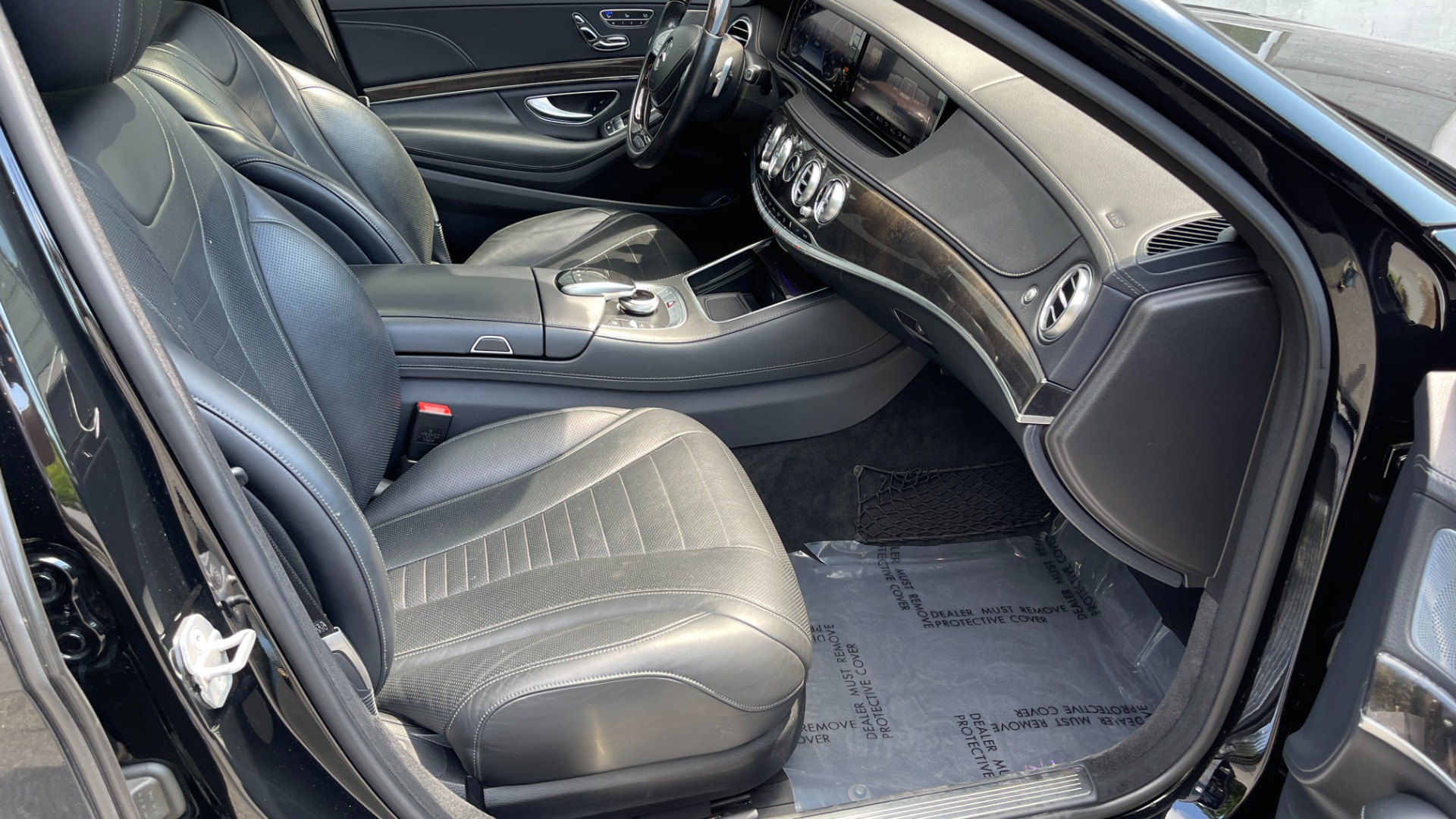 Used 2015 Mercedes-Benz S-Class S550 / 20IN AMG WHEELS / SPORT / COMFORT / PREMIUM / DRIVER ASSIST for sale $38,595 at Formula Imports in Charlotte NC 28227 22