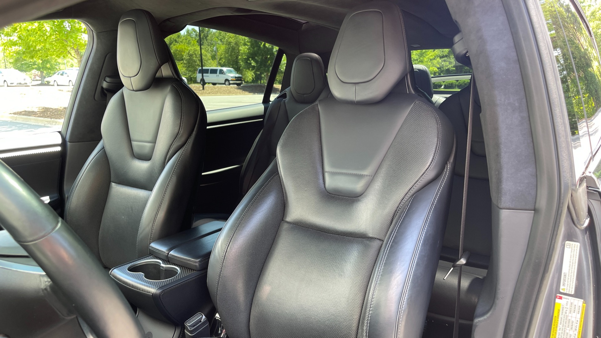 Used 2016 Tesla Model X 90D / AUTOPILOT / 3RD ROW / FALCON DOORS / ADJUSTABLE SUSPENSION for sale $62,995 at Formula Imports in Charlotte NC 28227 12