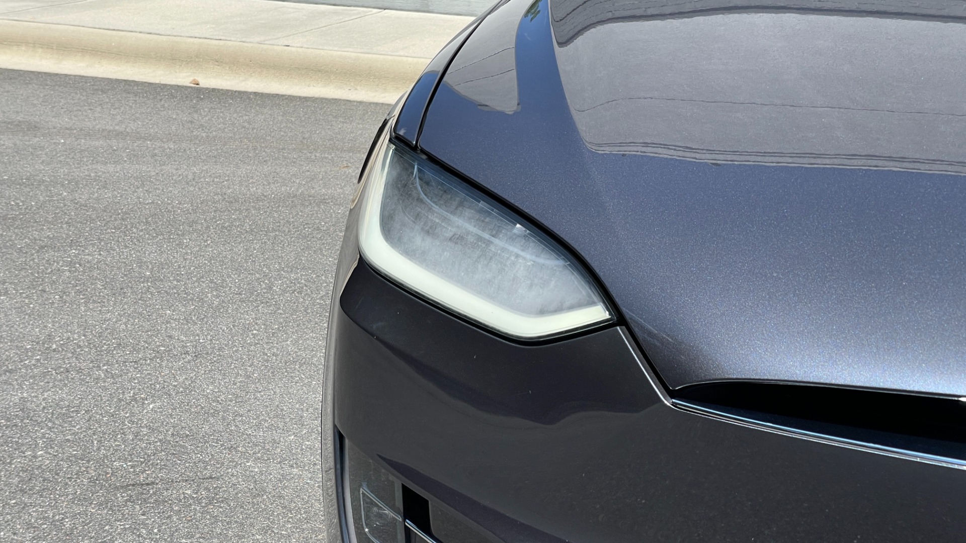 Used 2016 Tesla Model X 90D / AUTOPILOT / 3RD ROW / FALCON DOORS / ADJUSTABLE SUSPENSION for sale $62,995 at Formula Imports in Charlotte NC 28227 22