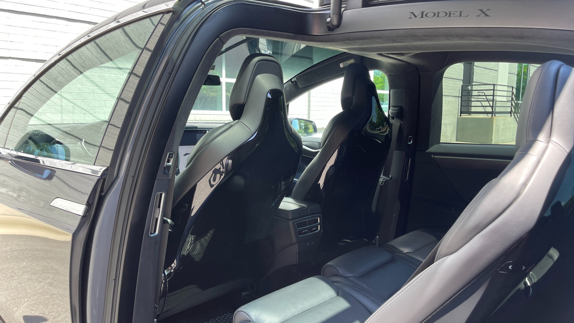 Used 2016 Tesla Model X 90D / AUTOPILOT / 3RD ROW / FALCON DOORS / ADJUSTABLE SUSPENSION for sale $62,995 at Formula Imports in Charlotte NC 28227 41