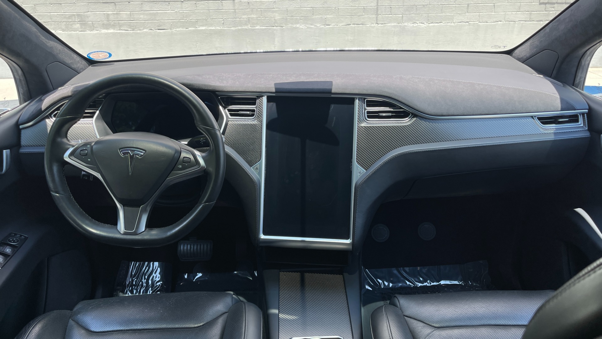 Used 2016 Tesla Model X 90D / AUTOPILOT / 3RD ROW / FALCON DOORS / ADJUSTABLE SUSPENSION for sale $62,995 at Formula Imports in Charlotte NC 28227 45