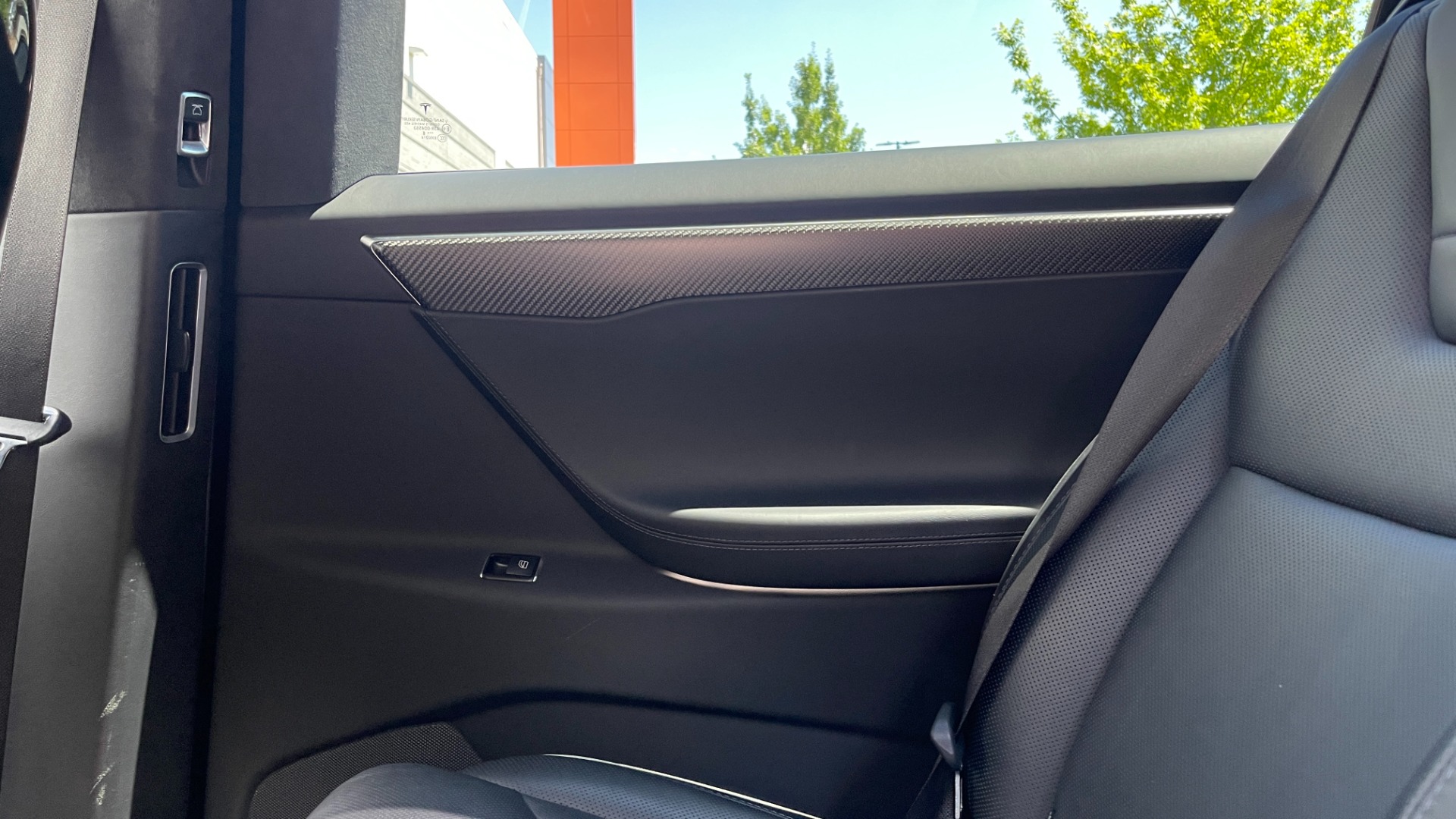 Used 2016 Tesla Model X 90D / AUTOPILOT / 3RD ROW / FALCON DOORS / ADJUSTABLE SUSPENSION for sale $62,995 at Formula Imports in Charlotte NC 28227 50