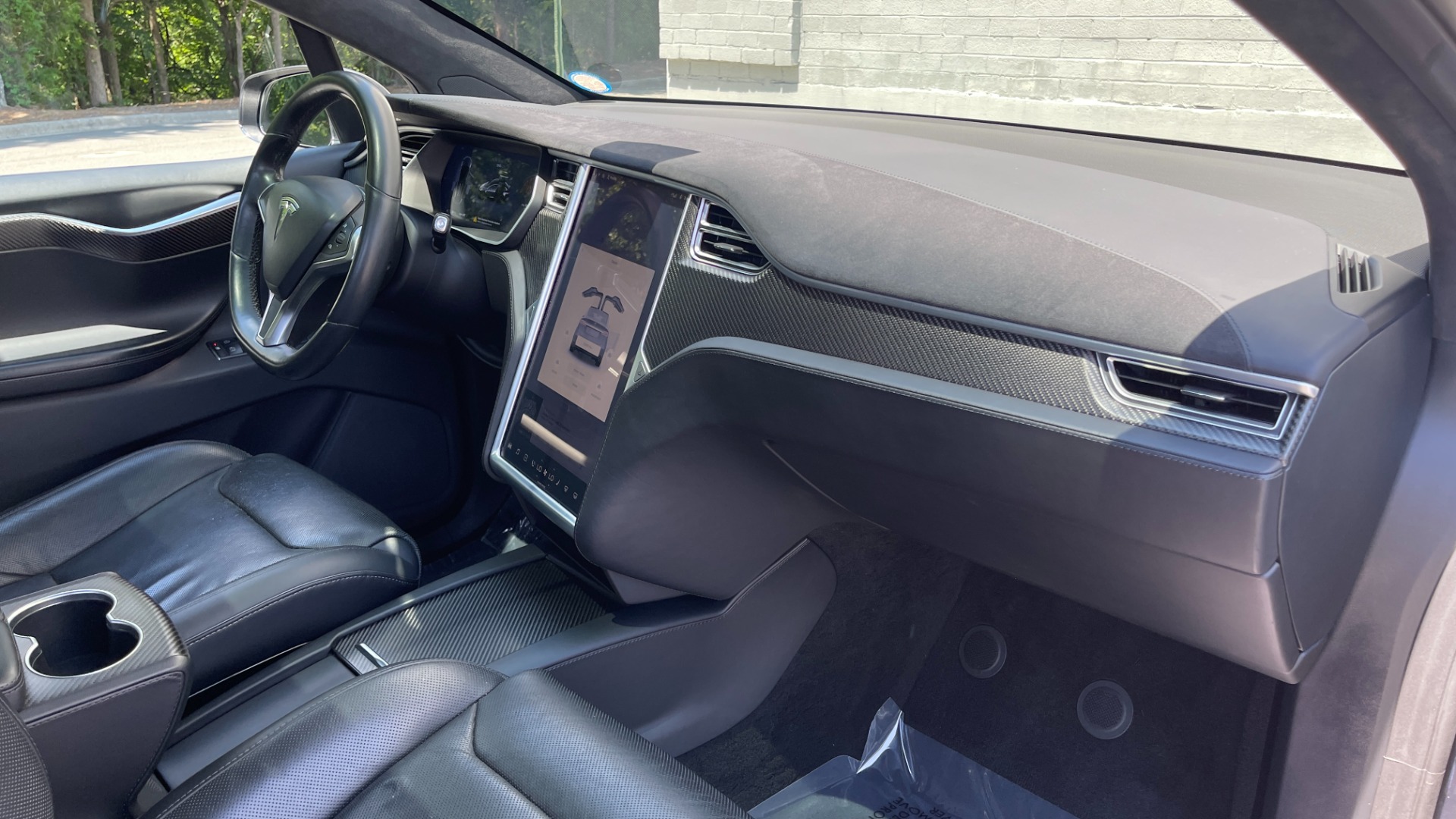 Used 2016 Tesla Model X 90D / AUTOPILOT / 3RD ROW / FALCON DOORS / ADJUSTABLE SUSPENSION for sale $62,995 at Formula Imports in Charlotte NC 28227 53