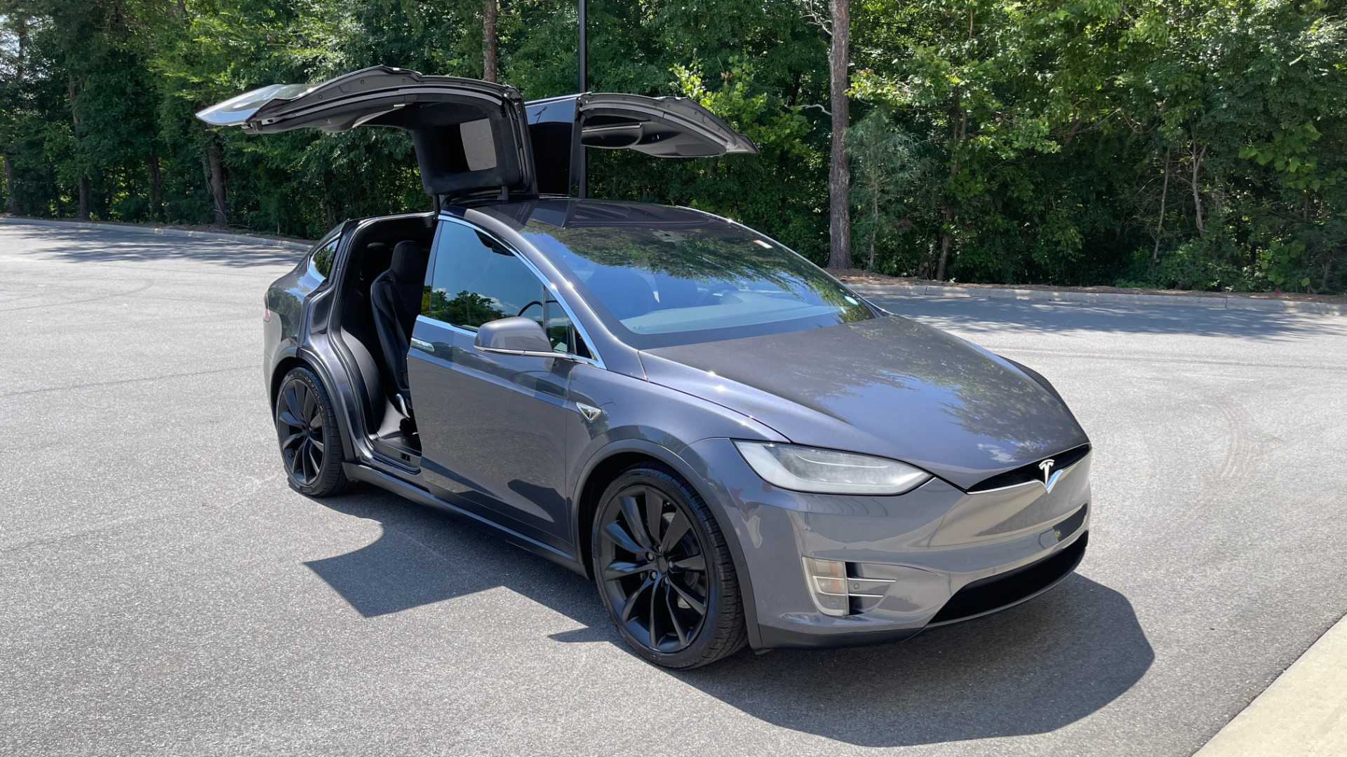 Used 2016 Tesla Model X 90D / AUTOPILOT / 3RD ROW / FALCON DOORS / ADJUSTABLE SUSPENSION for sale $62,995 at Formula Imports in Charlotte NC 28227 55