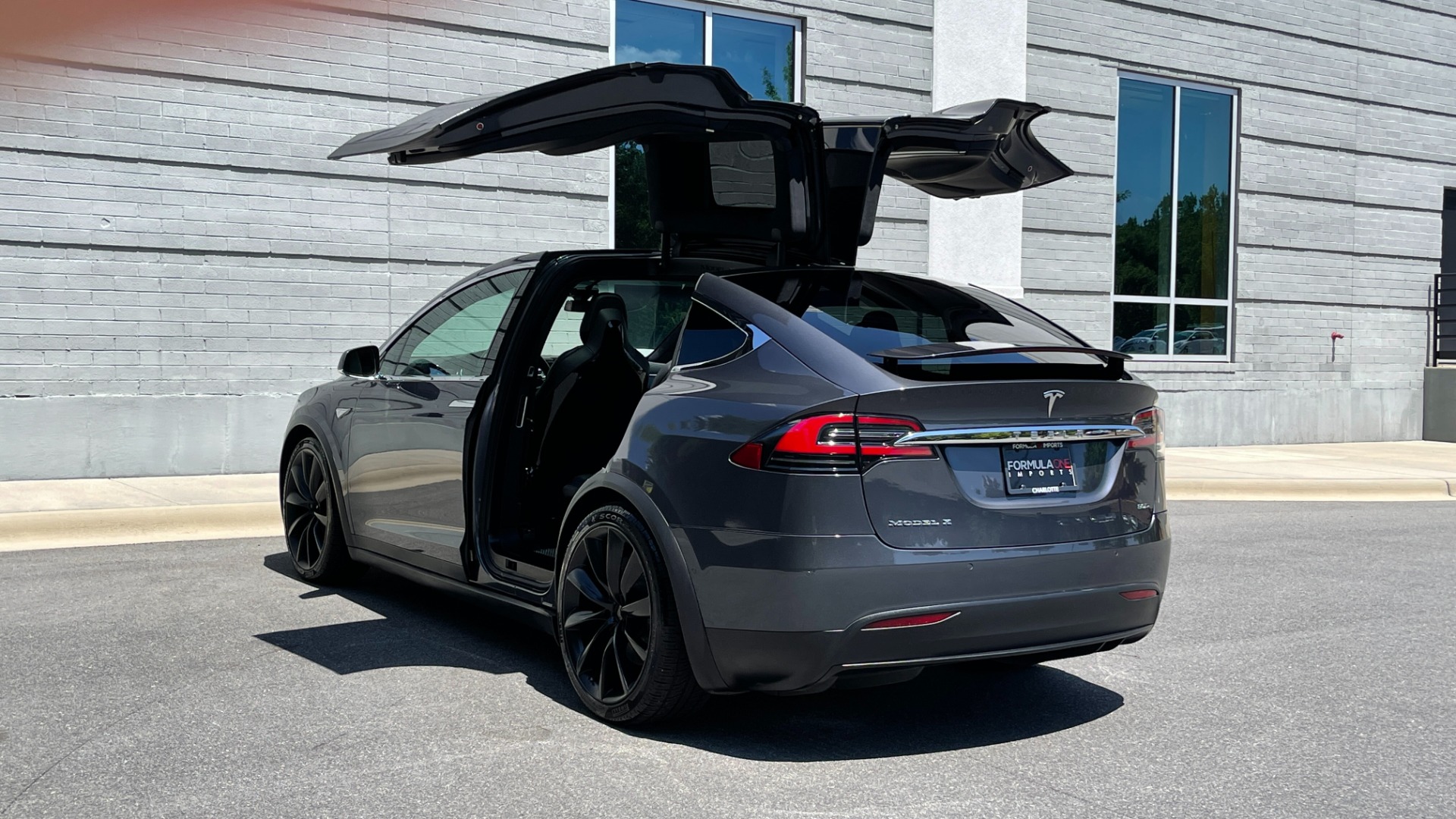 Used 2016 Tesla Model X 90D / AUTOPILOT / 3RD ROW / FALCON DOORS / ADJUSTABLE SUSPENSION for sale $62,995 at Formula Imports in Charlotte NC 28227 57