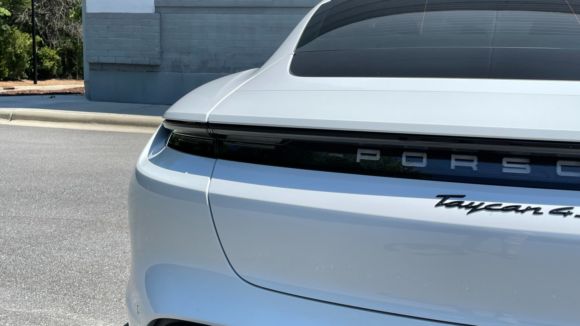Used 2022 Porsche TAYCAN 4S PREMIUM ELECTRIC SEDAN / TECH / BOSE / PANO-ROOF / CAMERA for sale Sold at Formula Imports in Charlotte NC 28227 24
