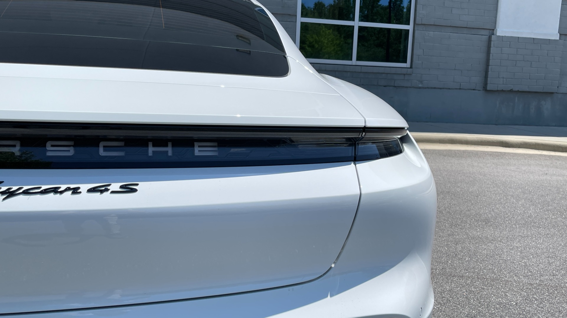 Used 2022 Porsche TAYCAN 4S PREMIUM ELECTRIC SEDAN / TECH / BOSE / PANO-ROOF / CAMERA for sale Sold at Formula Imports in Charlotte NC 28227 25