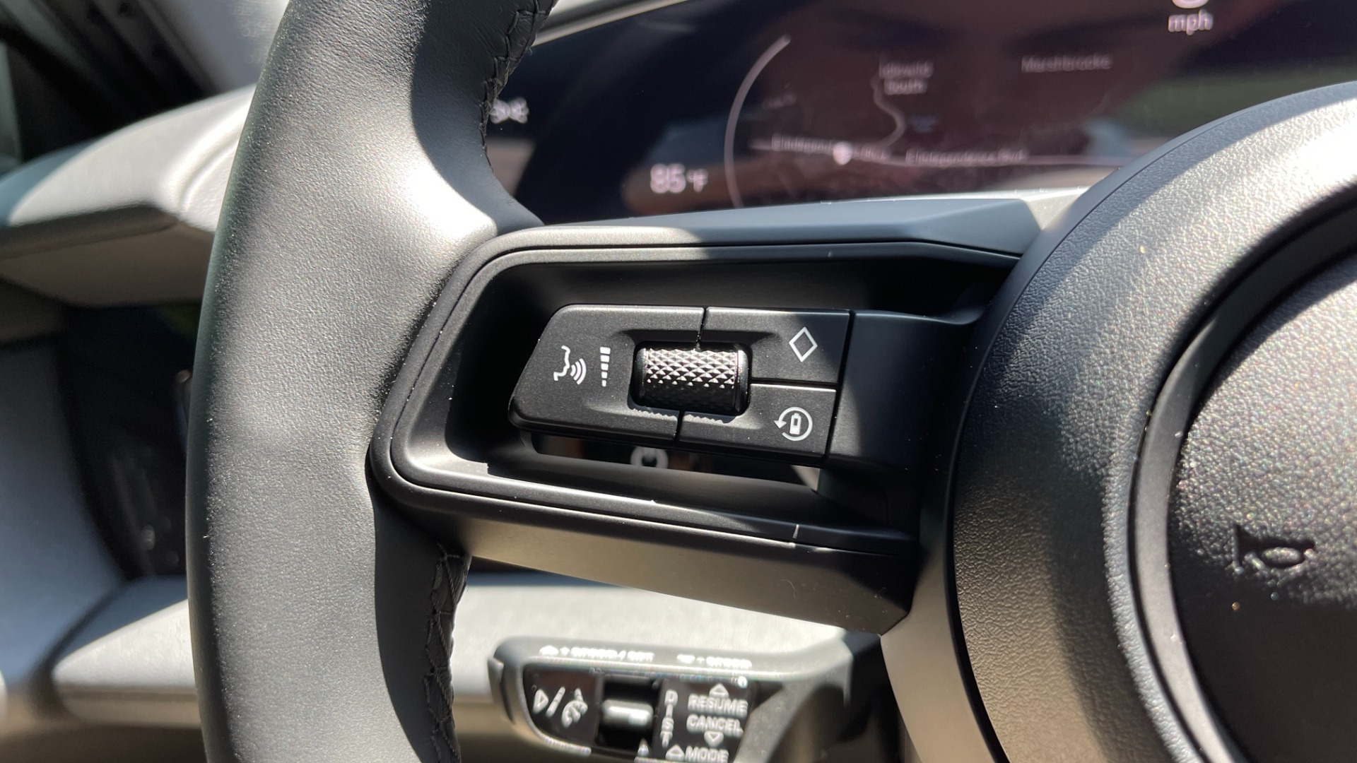 Used 2022 Porsche TAYCAN 4S PREMIUM ELECTRIC SEDAN / TECH / BOSE / PANO-ROOF / CAMERA for sale Sold at Formula Imports in Charlotte NC 28227 30