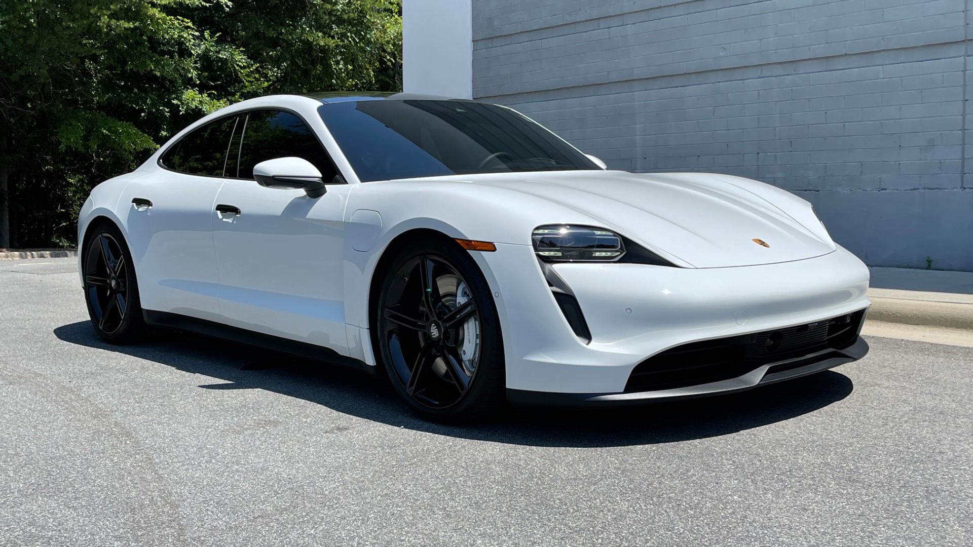 Used 2022 Porsche TAYCAN 4S PREMIUM ELECTRIC SEDAN / TECH / BOSE / PANO-ROOF / CAMERA for sale Sold at Formula Imports in Charlotte NC 28227 7