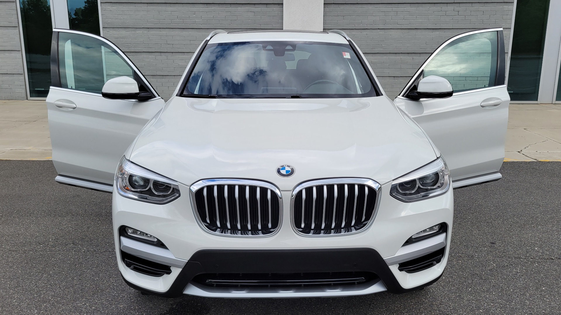 Used 2019 BMW X3 SDRIVE30I / 2.0L / RWD / CONV PKG / NAV / PANO-ROOF / CAMERA for sale Sold at Formula Imports in Charlotte NC 28227 11