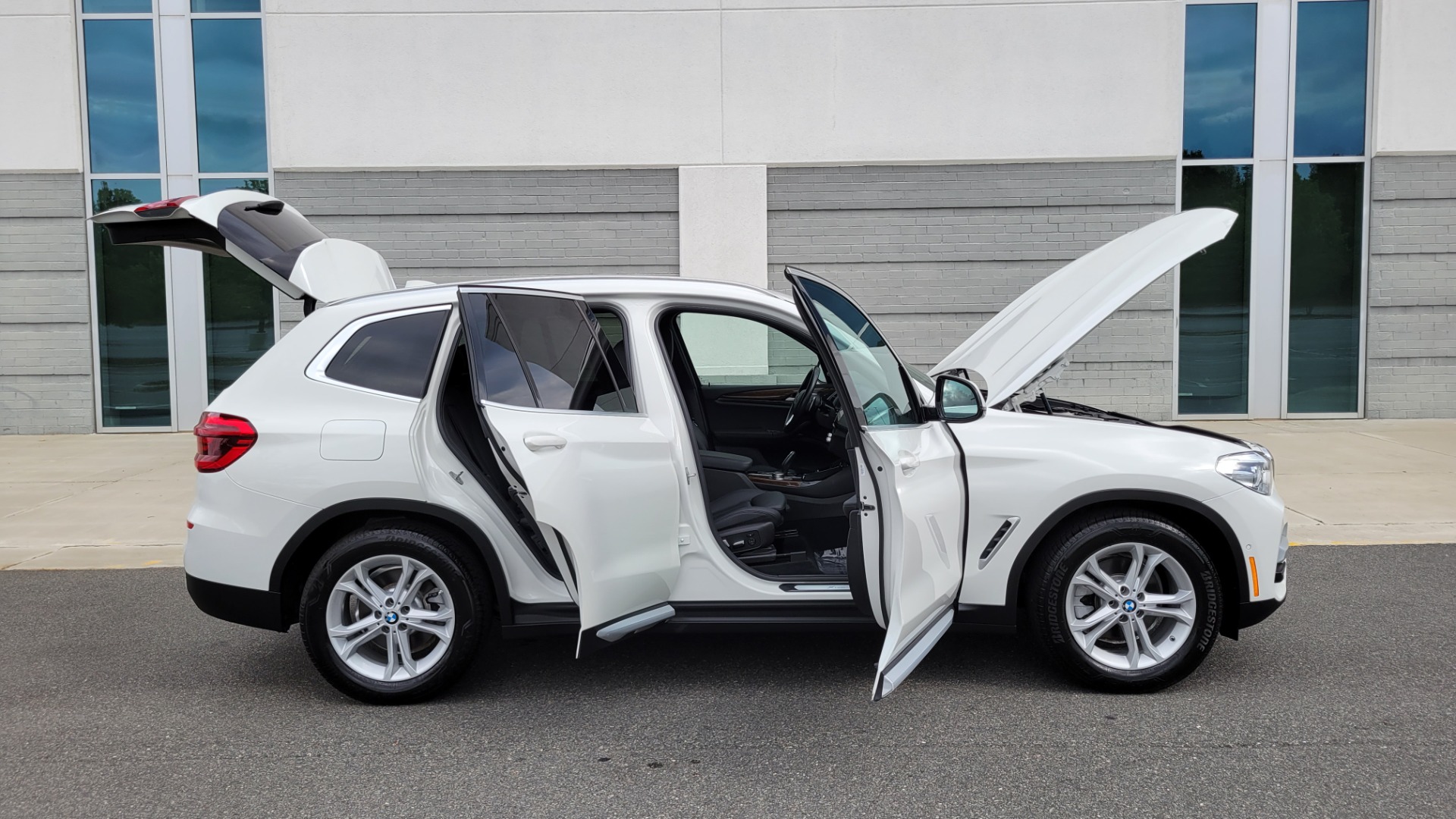 Used 2019 BMW X3 SDRIVE30I / 2.0L / RWD / CONV PKG / NAV / PANO-ROOF / CAMERA for sale Sold at Formula Imports in Charlotte NC 28227 14