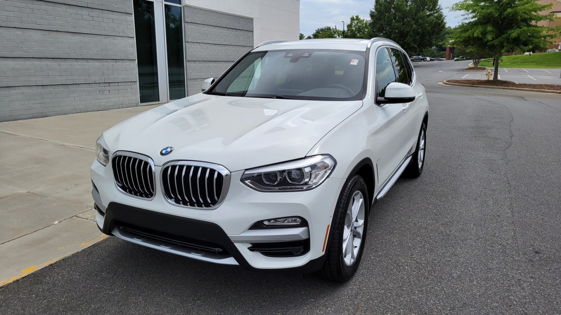Used 2019 BMW X3 SDRIVE30I / 2.0L / RWD / CONV PKG / NAV / PANO-ROOF / CAMERA for sale Sold at Formula Imports in Charlotte NC 28227 2
