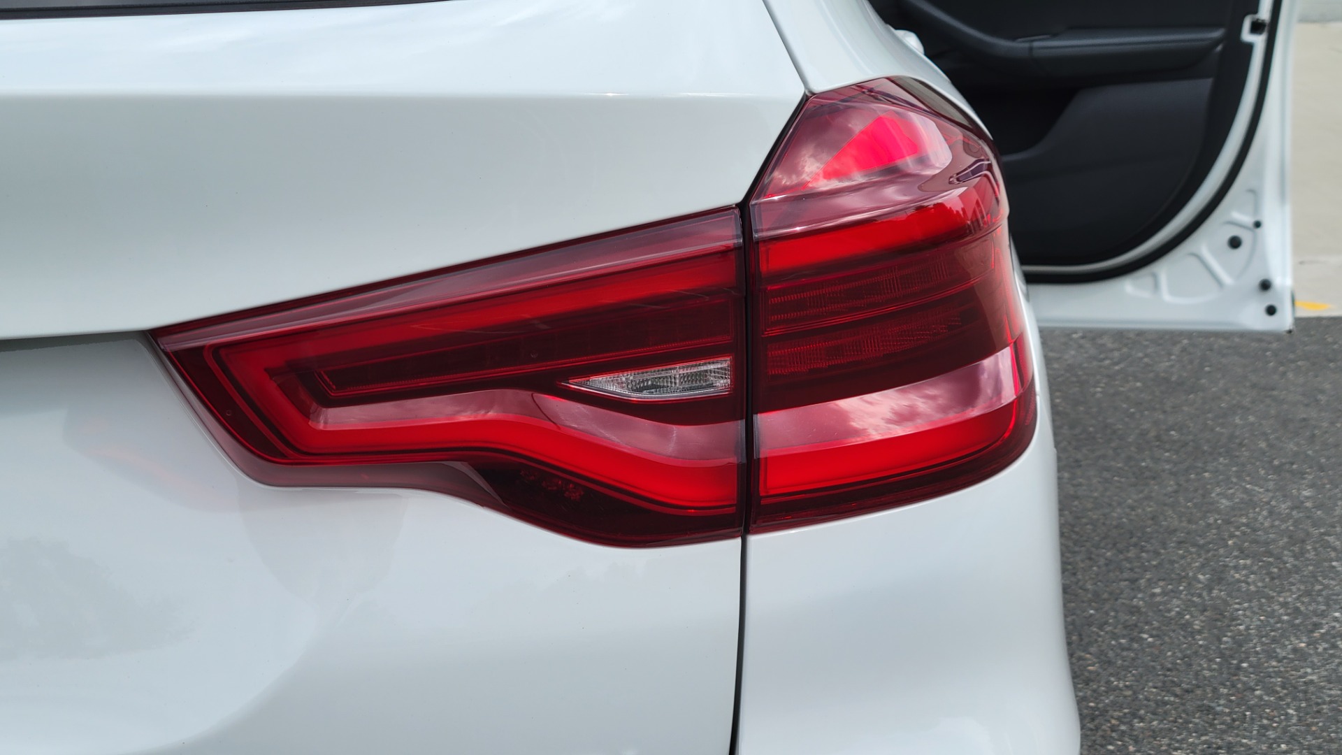 Used 2019 BMW X3 SDRIVE30I / 2.0L / RWD / CONV PKG / NAV / PANO-ROOF / CAMERA for sale Sold at Formula Imports in Charlotte NC 28227 29