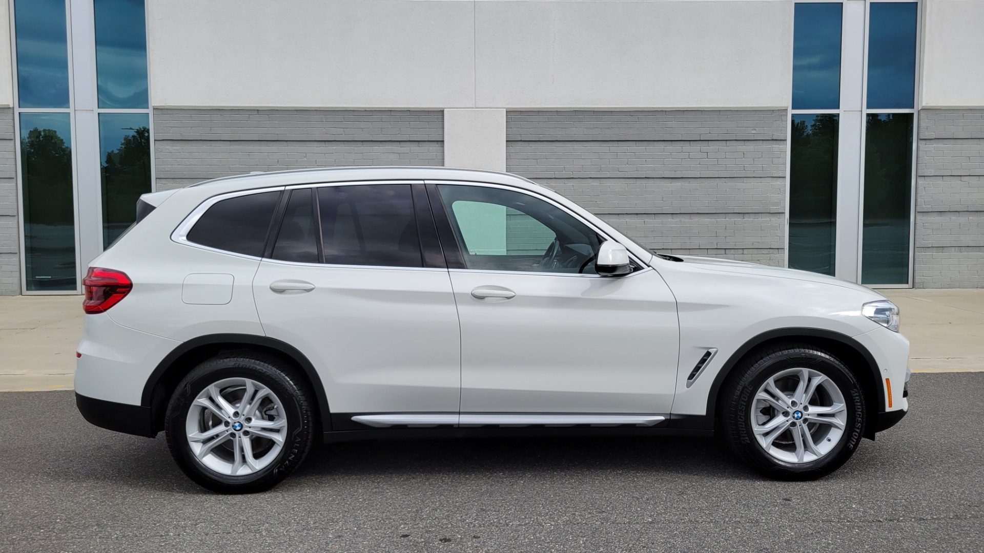 Used 2019 BMW X3 SDRIVE30I / 2.0L / RWD / CONV PKG / NAV / PANO-ROOF / CAMERA for sale Sold at Formula Imports in Charlotte NC 28227 7