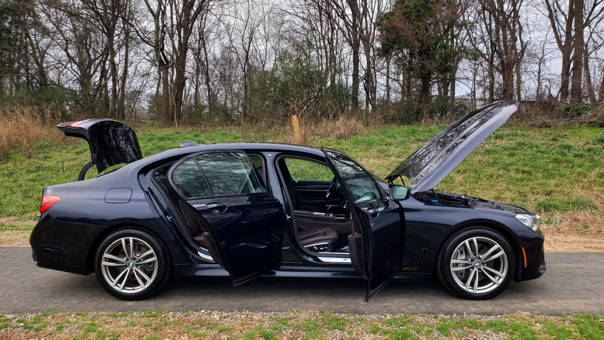 Used 2017 BMW 7 SERIES 750I XDRIVE / M-SPORT / DRVR ASST / EXEC PKG / CLD WTHR for sale Sold at Formula Imports in Charlotte NC 28227 15