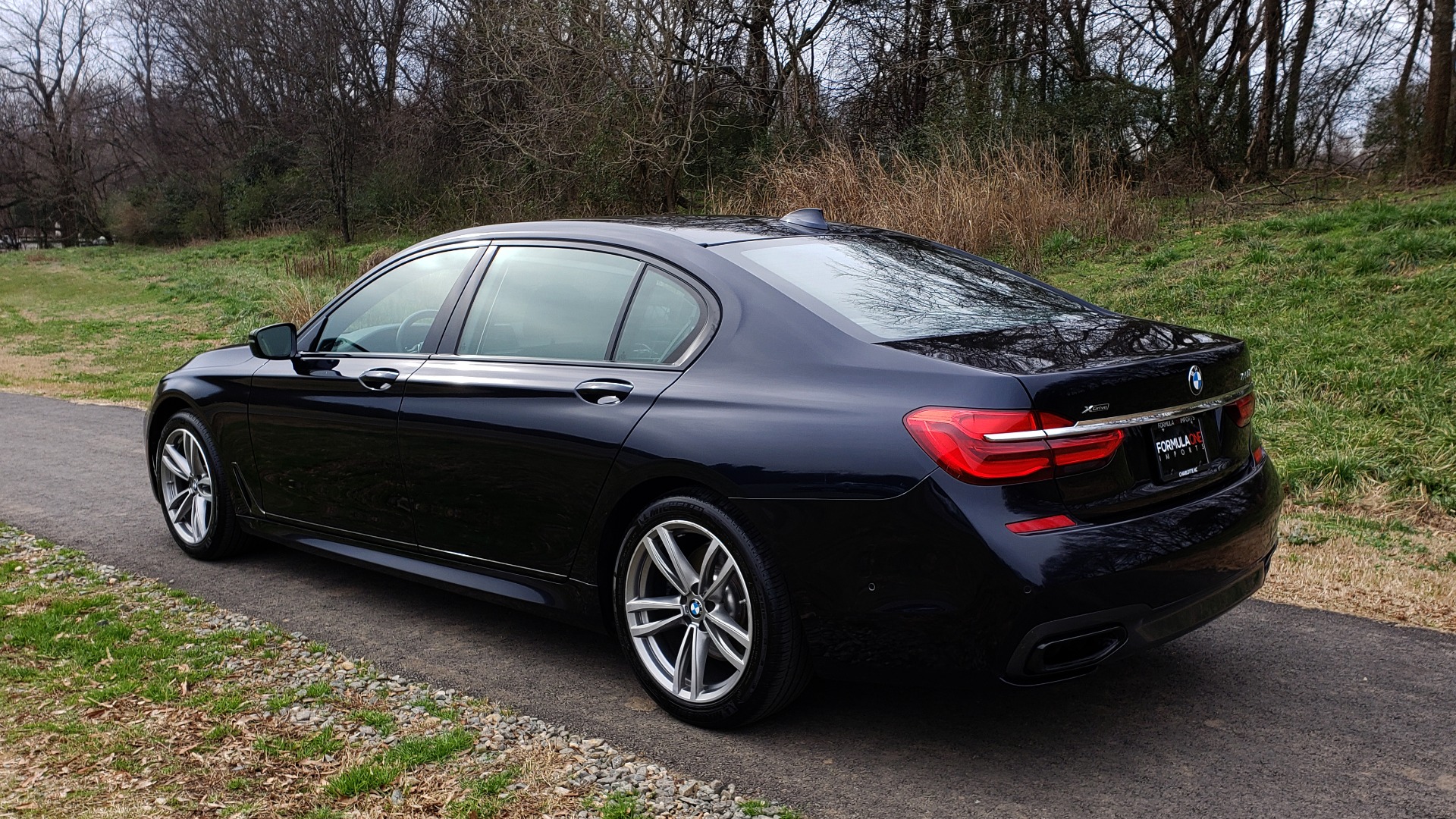 Used 2017 BMW 7 SERIES 750I XDRIVE / M-SPORT / DRVR ASST / EXEC PKG / CLD WTHR for sale Sold at Formula Imports in Charlotte NC 28227 3