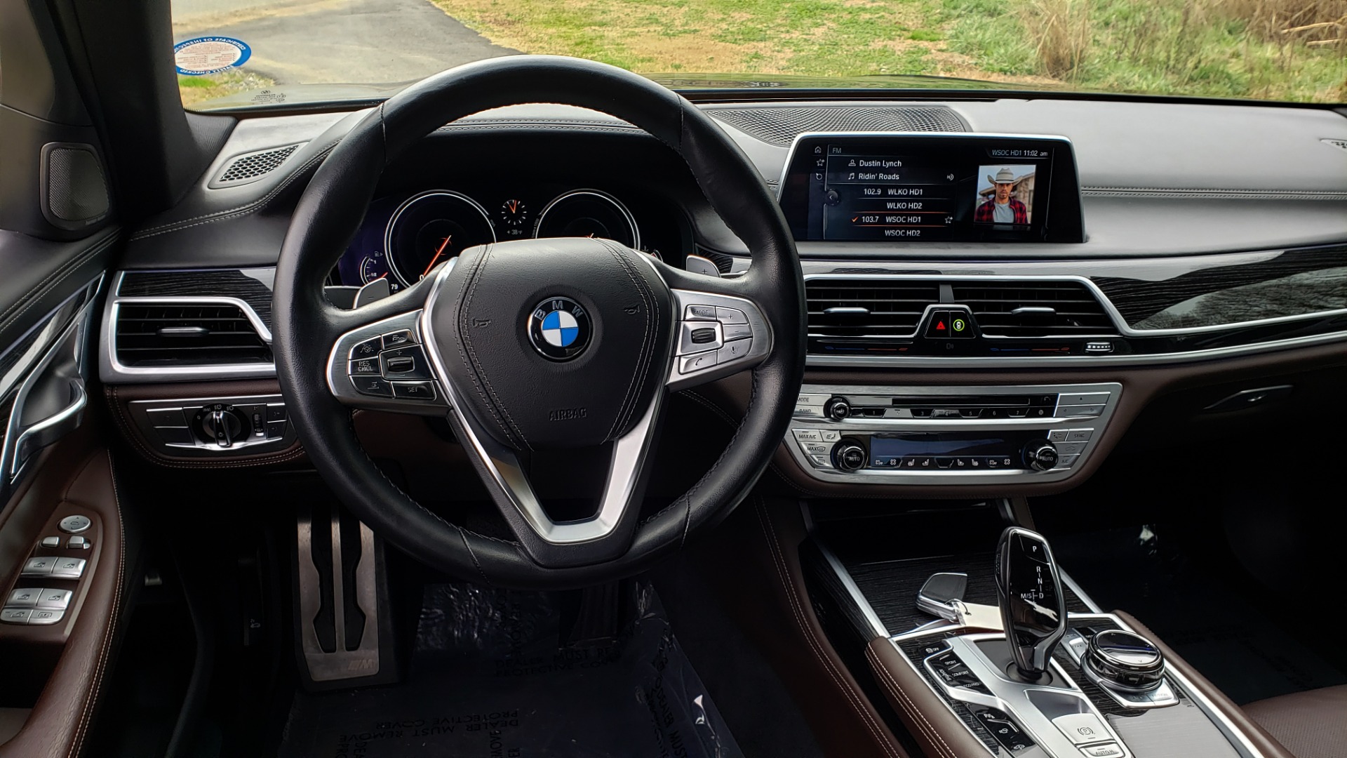 Used 2017 BMW 7 SERIES 750I XDRIVE / M-SPORT / DRVR ASST / EXEC PKG / CLD WTHR for sale Sold at Formula Imports in Charlotte NC 28227 34