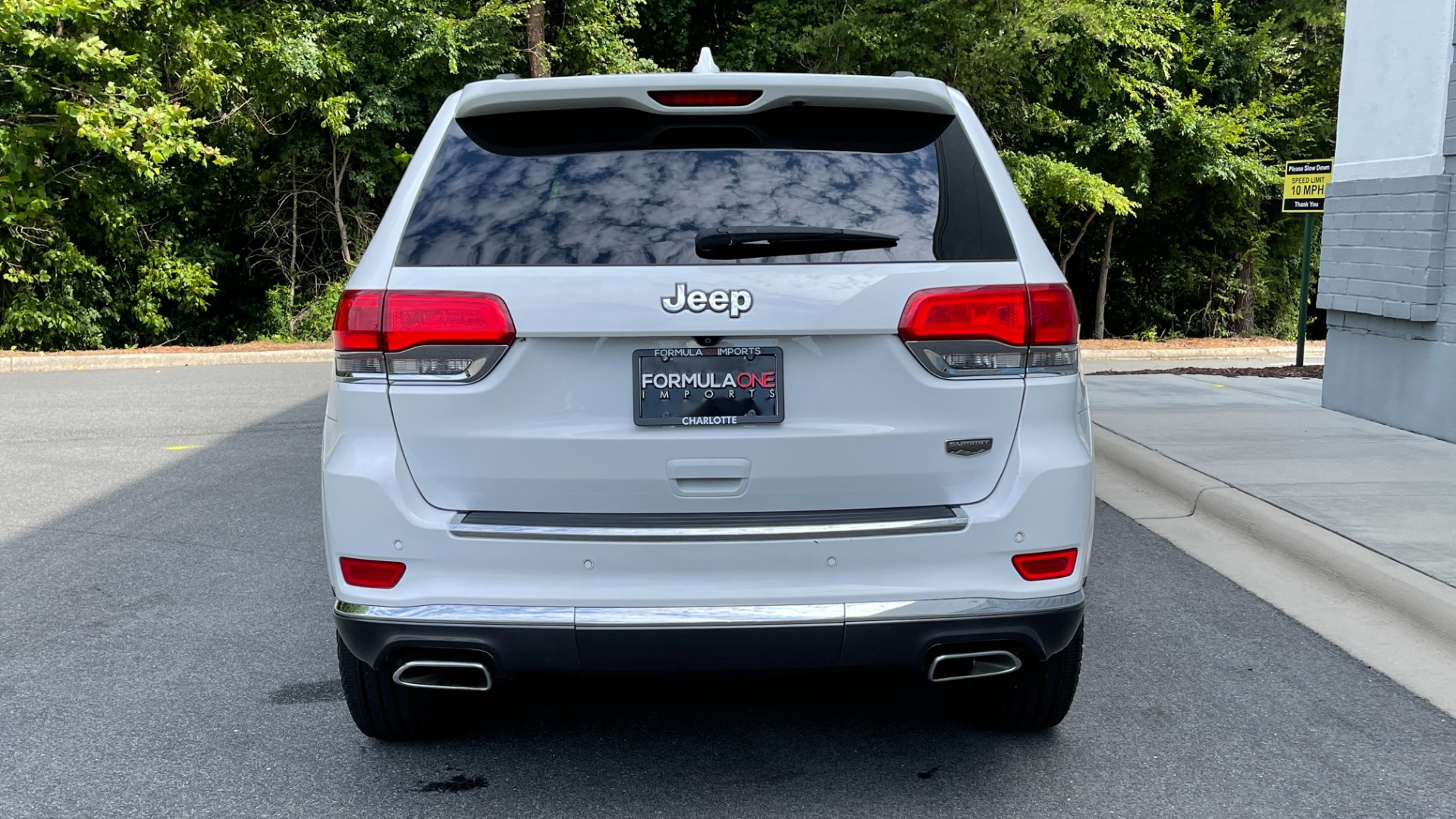 Used 2015 Jeep Grand Cherokee Summit / V8 / RWD / TOW PACKAGE / PANORAMIC ROOF for sale $15,500 at Formula Imports in Charlotte NC 28227 5