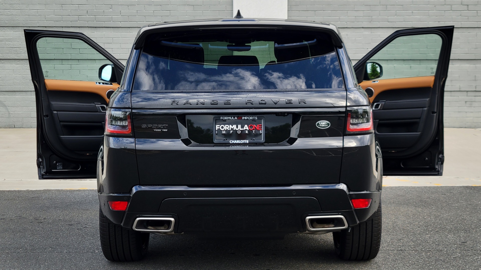 Used 2022 Land Rover RANGE ROVER SPORT HSE DYNAMIC 518HP / NAV / SUNROOF / MERIDIAN / CAMERA for sale Sold at Formula Imports in Charlotte NC 28227 34