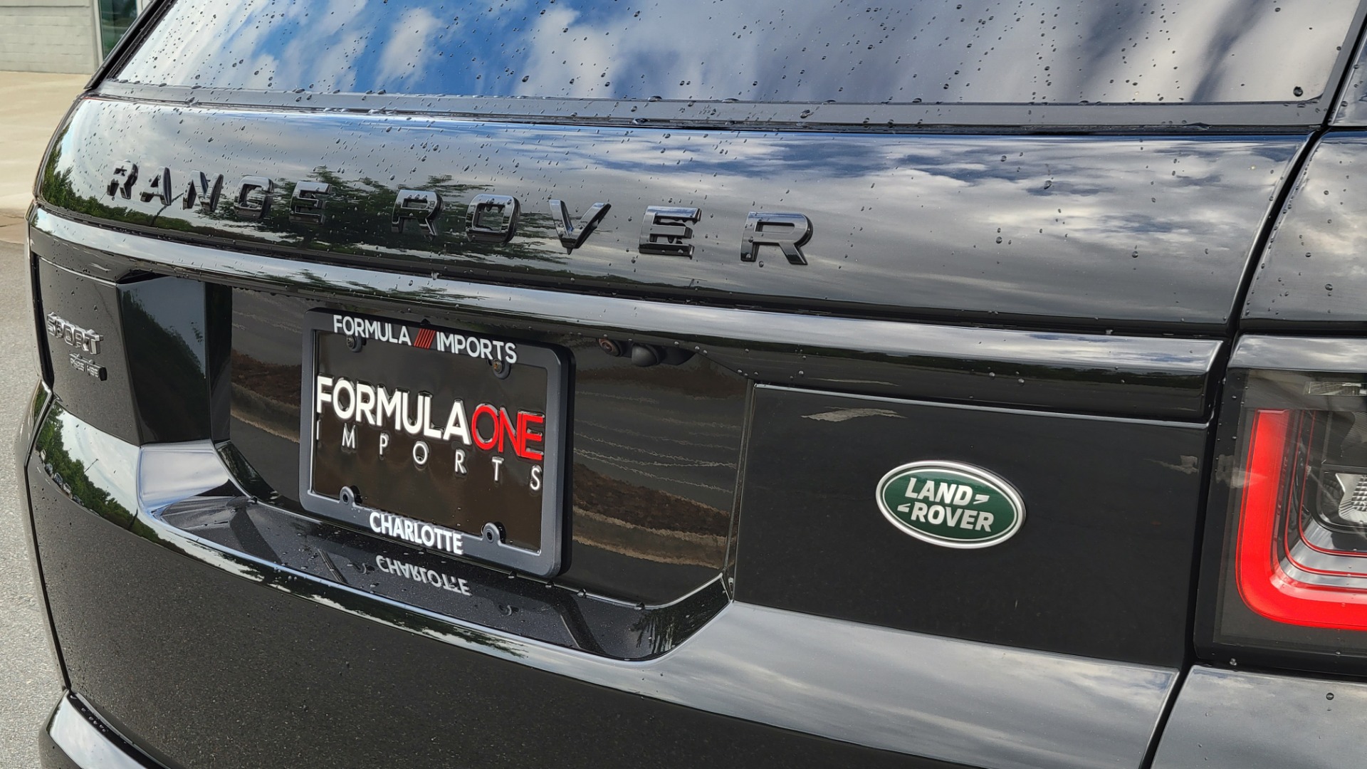 Used 2022 Land Rover RANGE ROVER SPORT HSE DYNAMIC 518HP / NAV / SUNROOF / MERIDIAN / CAMERA for sale $105,998 at Formula Imports in Charlotte NC 28227 37