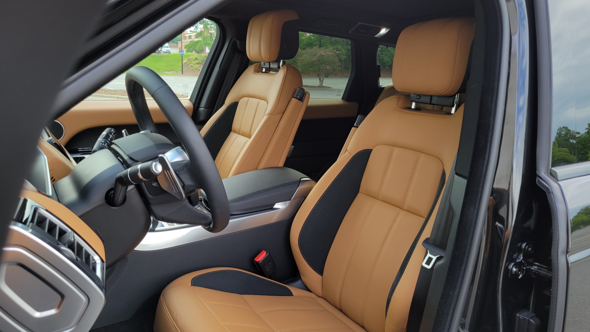 Used 2022 Land Rover RANGE ROVER SPORT HSE DYNAMIC 518HP / NAV / SUNROOF / MERIDIAN / CAMERA for sale Sold at Formula Imports in Charlotte NC 28227 43