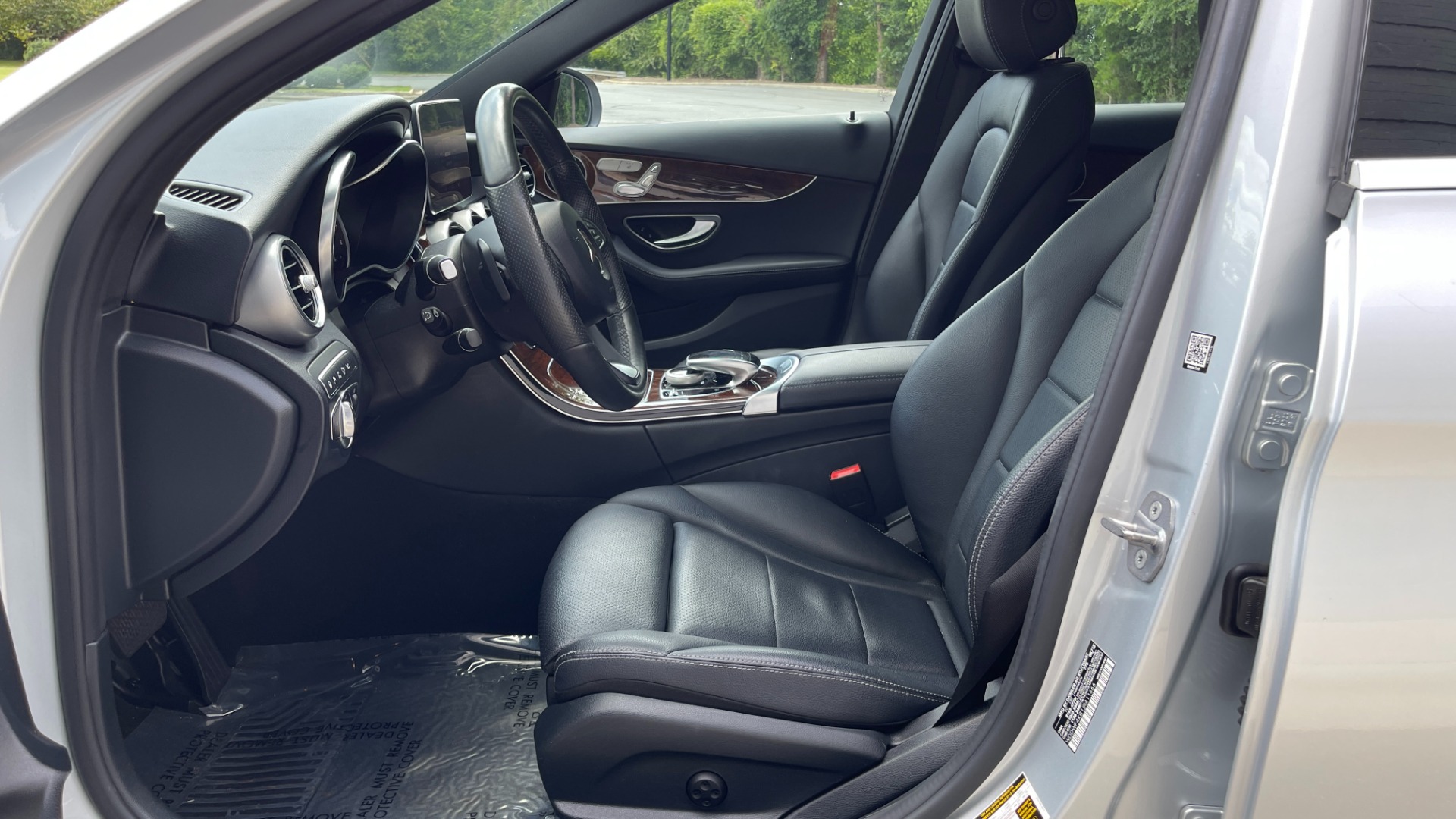 Used 2018 Mercedes-Benz C-Class C300 / PANORAMIC / HEADS UP DISPLAY / ADVANCED LIGHTING / PREMIUM ASSISTANC for sale $30,995 at Formula Imports in Charlotte NC 28227 10