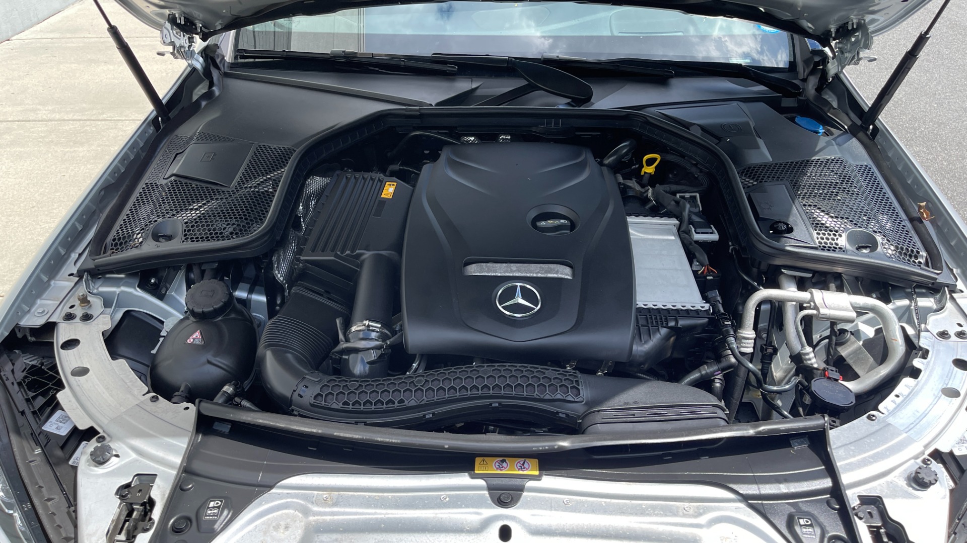 Used 2018 Mercedes-Benz C-Class C300 / PANORAMIC / HEADS UP DISPLAY / ADVANCED LIGHTING / PREMIUM ASSISTANC for sale $30,995 at Formula Imports in Charlotte NC 28227 19