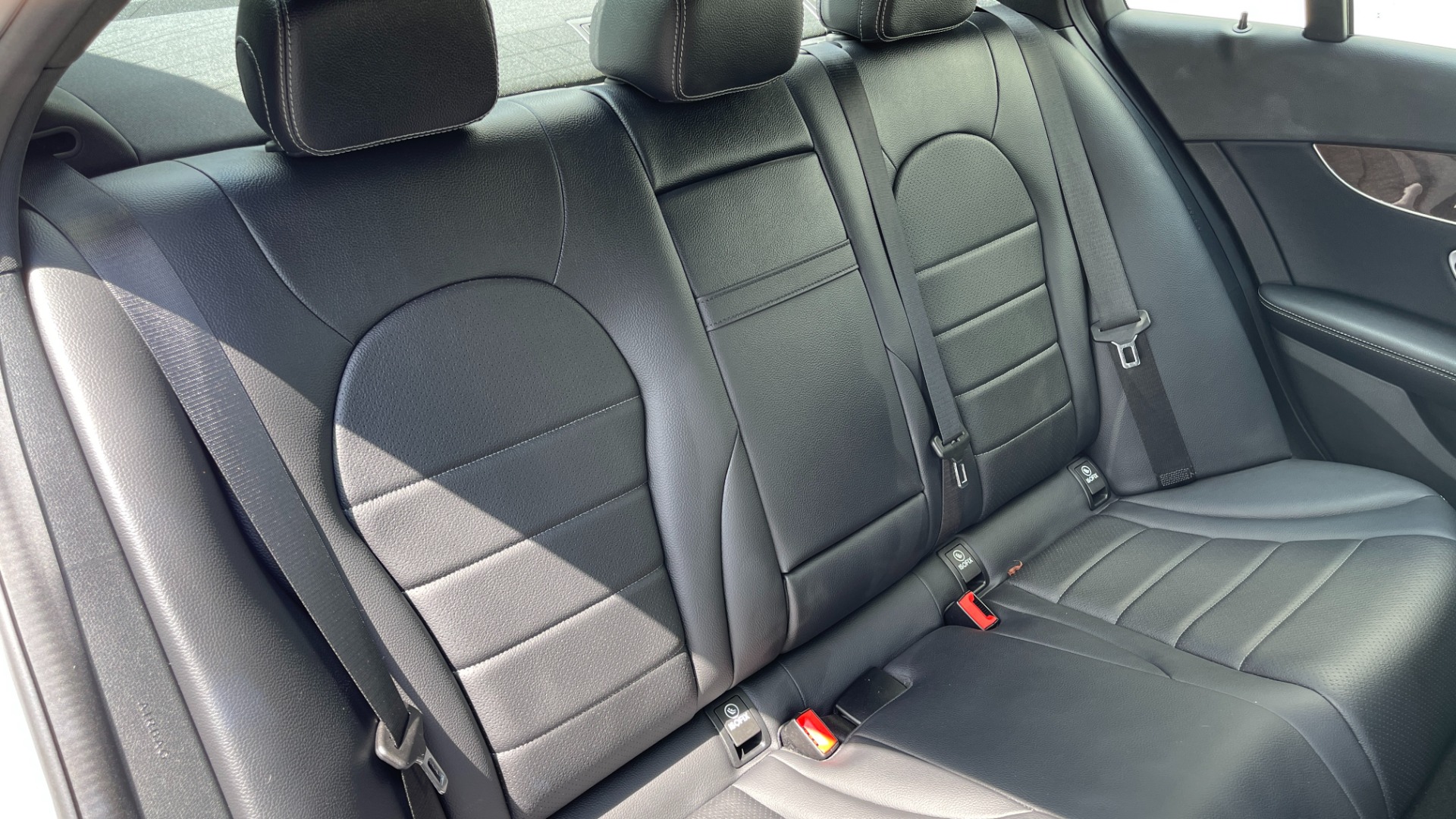 Used 2018 Mercedes-Benz C-Class C300 / PANORAMIC / HEADS UP DISPLAY / ADVANCED LIGHTING / PREMIUM ASSISTANC for sale $30,995 at Formula Imports in Charlotte NC 28227 41