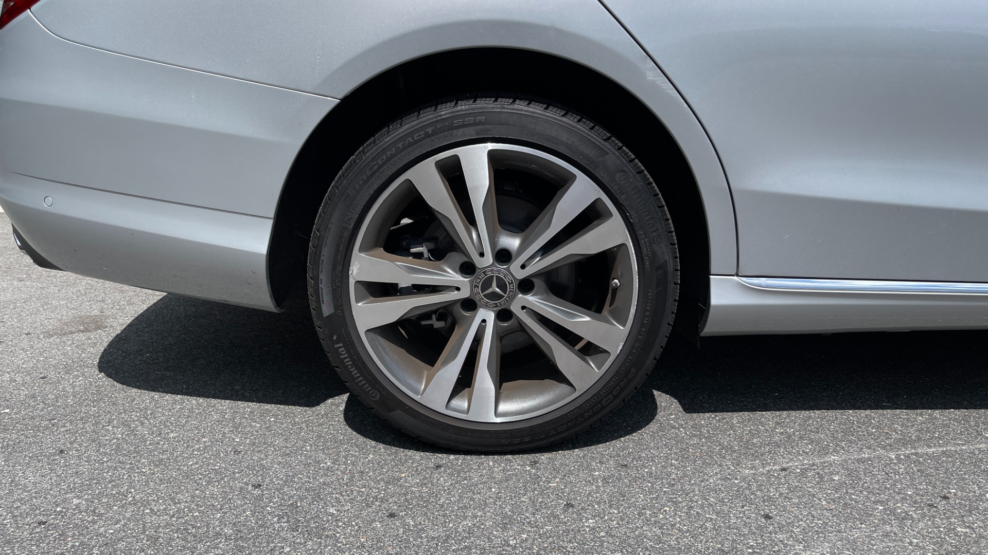 Used 2018 Mercedes-Benz C-Class C300 / PANORAMIC / HEADS UP DISPLAY / ADVANCED LIGHTING / PREMIUM ASSISTANC for sale $30,995 at Formula Imports in Charlotte NC 28227 50