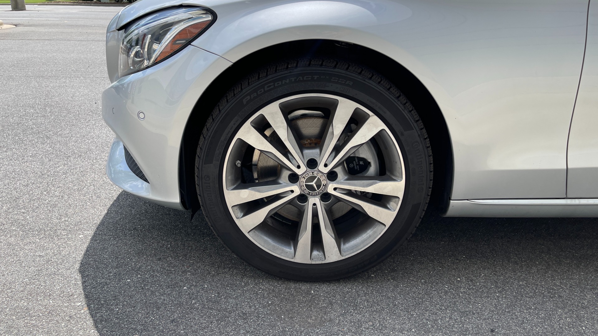 Used 2018 Mercedes-Benz C-Class C300 / PANORAMIC / HEADS UP DISPLAY / ADVANCED LIGHTING / PREMIUM ASSISTANC for sale $30,995 at Formula Imports in Charlotte NC 28227 52