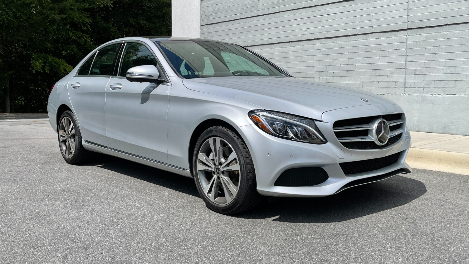 Used 2018 Mercedes-Benz C-Class C300 / PANORAMIC / HEADS UP DISPLAY / ADVANCED LIGHTING / PREMIUM ASSISTANC for sale $32,995 at Formula Imports in Charlotte NC 28227 6