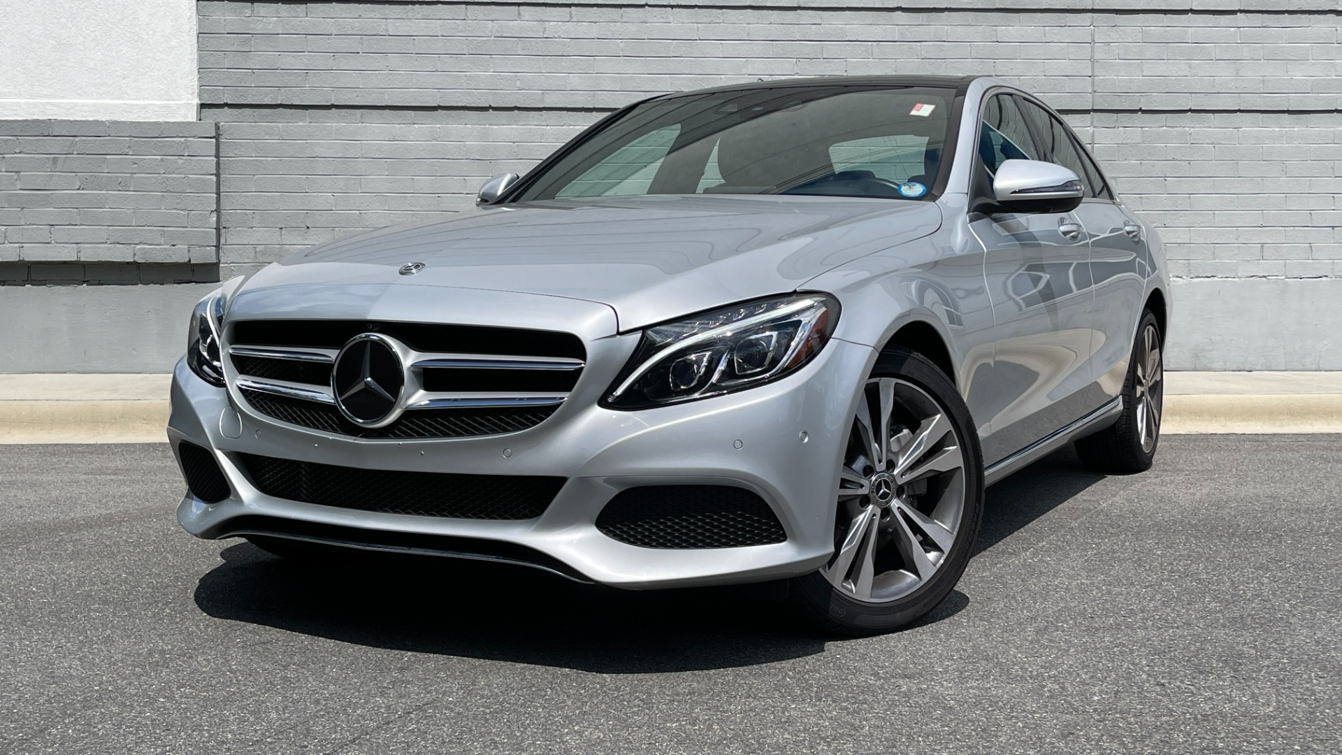 Used 2018 Mercedes-Benz C-Class C300 / PANORAMIC / HEADS UP DISPLAY / ADVANCED LIGHTING / PREMIUM ASSISTANC for sale $30,995 at Formula Imports in Charlotte NC 28227 1