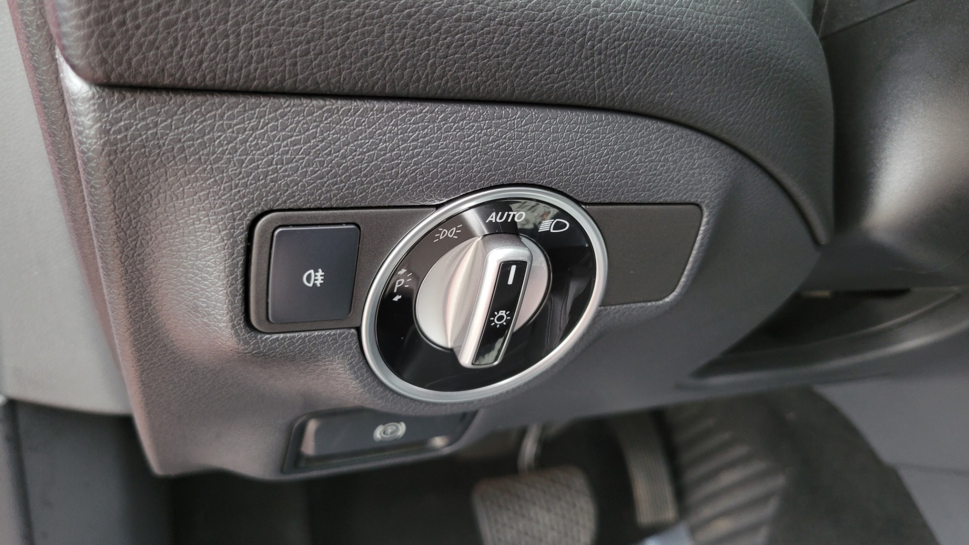 Used 2019 Mercedes-Benz CLA 250 PREMIUM / CONV PKG / PANO-ROOF / H/K SND / CAMERA for sale Sold at Formula Imports in Charlotte NC 28227 45