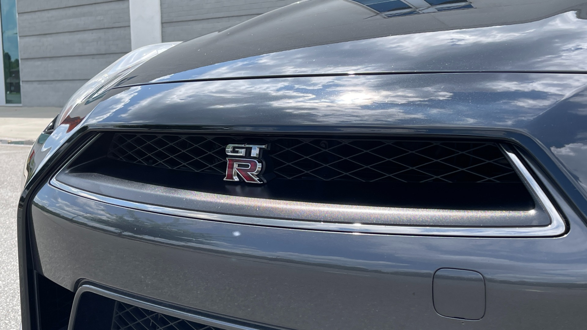 Used 2013 Nissan GT-R PREMIUM COUPE / 3.8L TWIN-TURBO / 6-SPD AUTO / COLD WTHR PKG / CAMERA for sale $75,995 at Formula Imports in Charlotte NC 28227 18