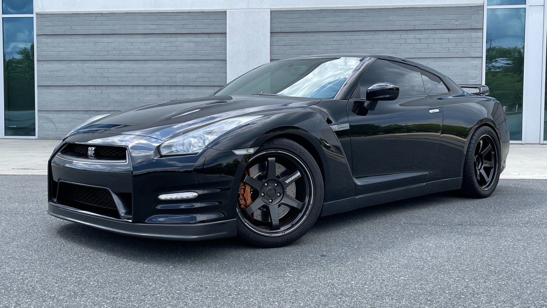 Used 2013 Nissan GT-R PREMIUM COUPE / 3.8L TWIN-TURBO / 6-SPD AUTO / COLD WTHR PKG / CAMERA for sale Sold at Formula Imports in Charlotte NC 28227 2