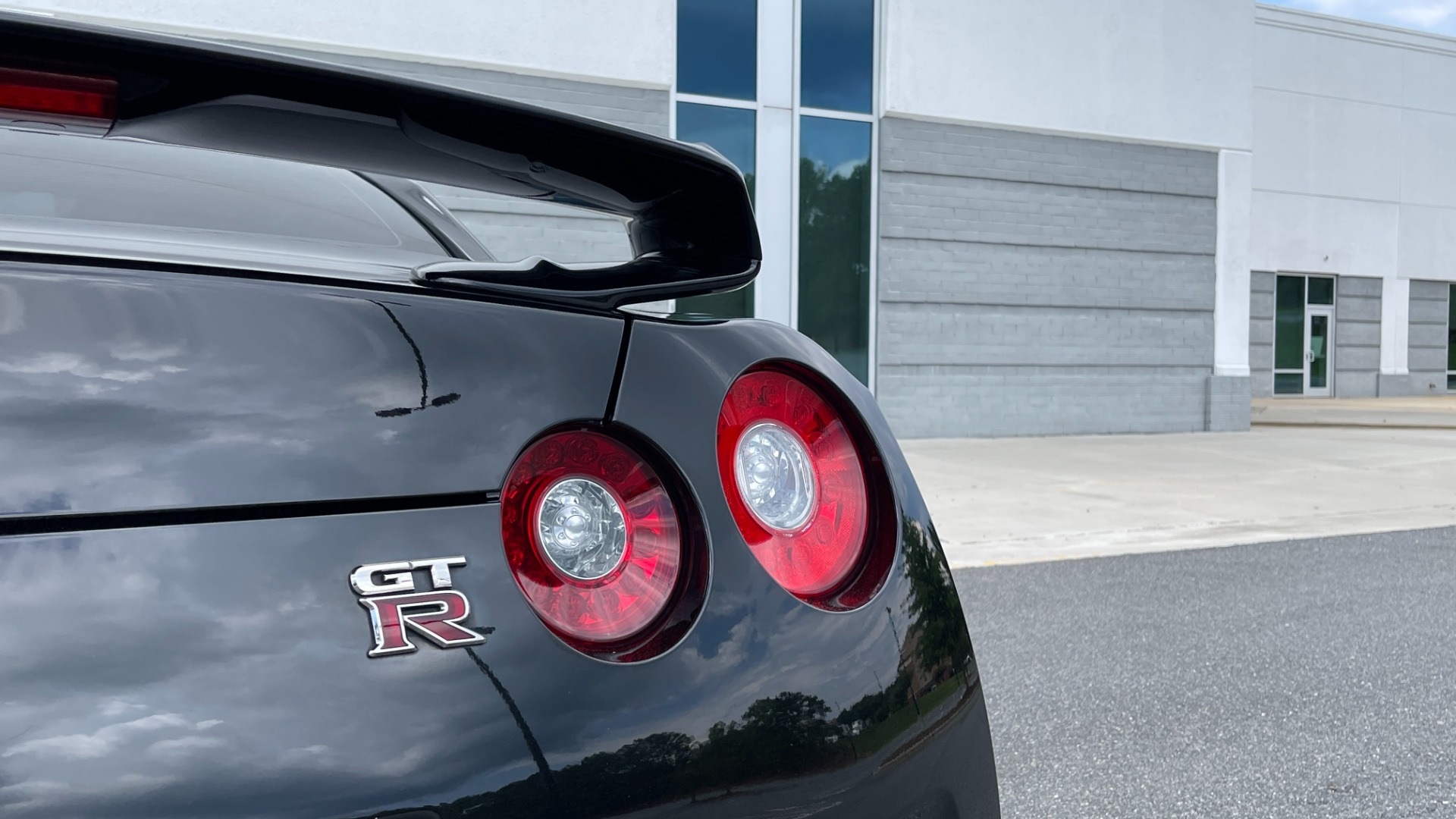 Used 2013 Nissan GT-R PREMIUM COUPE / 3.8L TWIN-TURBO / 6-SPD AUTO / COLD WTHR PKG / CAMERA for sale $75,995 at Formula Imports in Charlotte NC 28227 24
