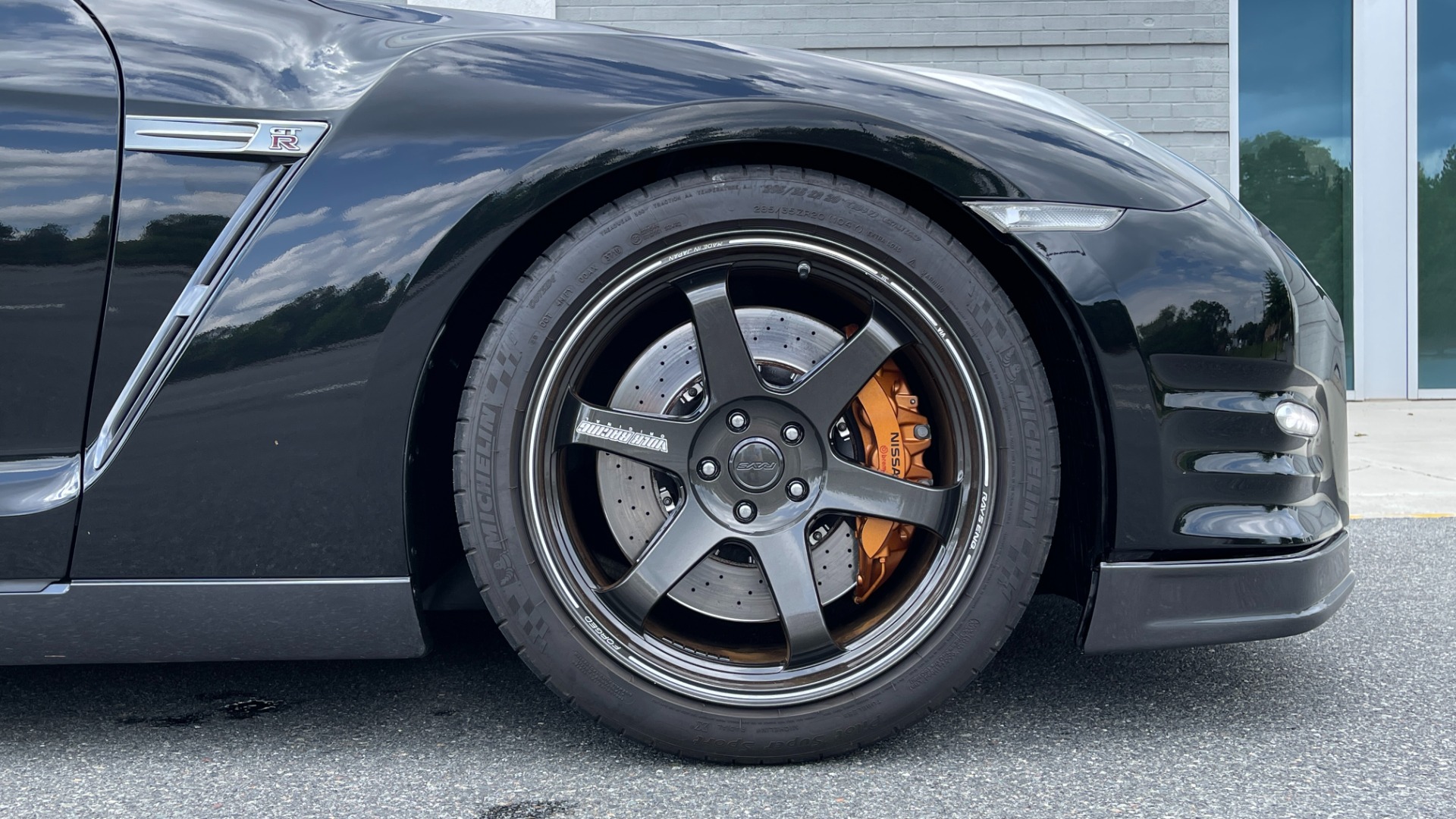 Used 2013 Nissan GT-R PREMIUM COUPE / 3.8L TWIN-TURBO / 6-SPD AUTO / COLD WTHR PKG / CAMERA for sale $75,995 at Formula Imports in Charlotte NC 28227 59