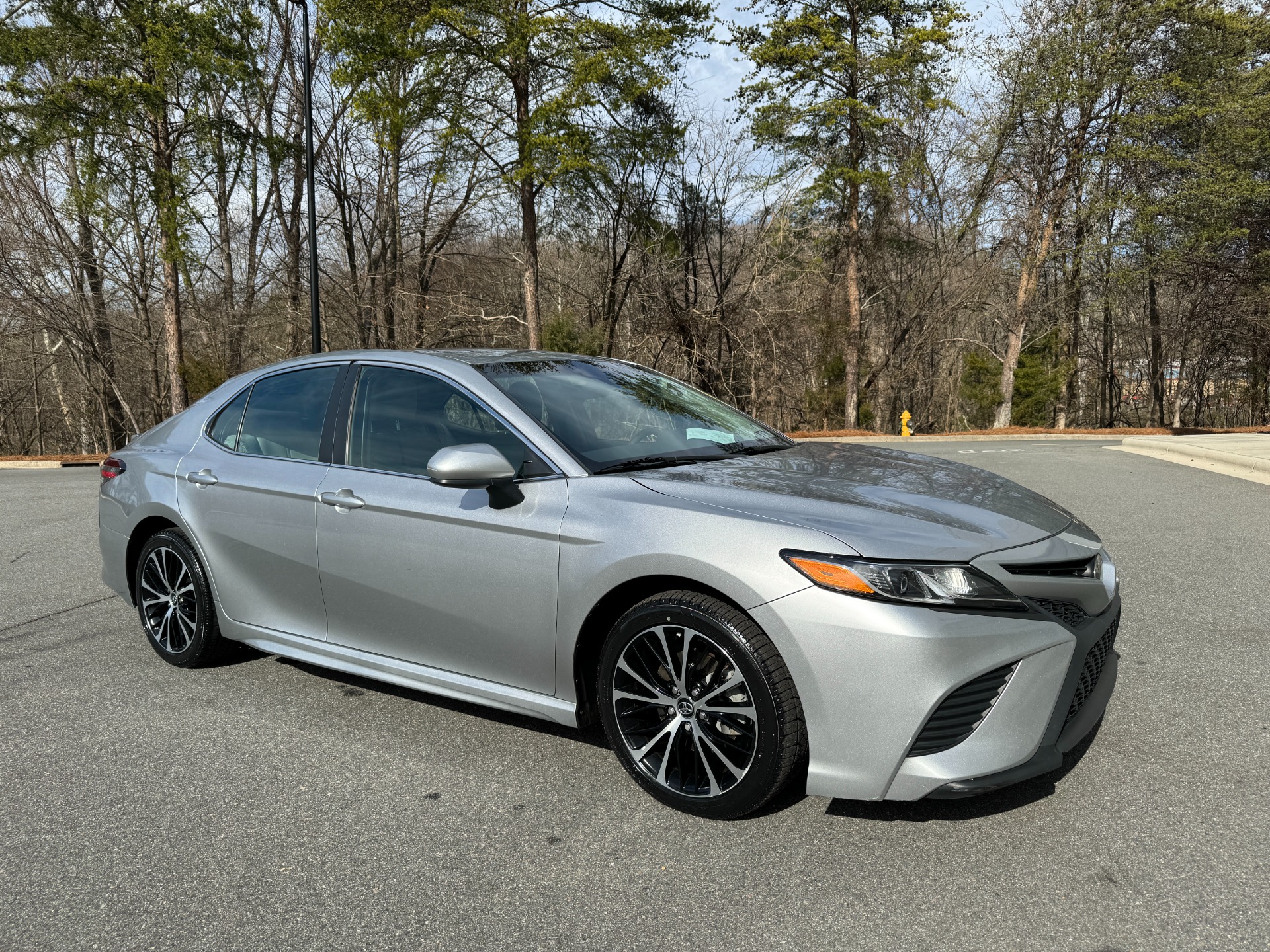 Used 2018 Toyota Camry SE ENTUNE AUDIO / SPORT SUSPENSION / 18IN WHEELS for sale $18,995 at Formula Imports in Charlotte NC 28227 9