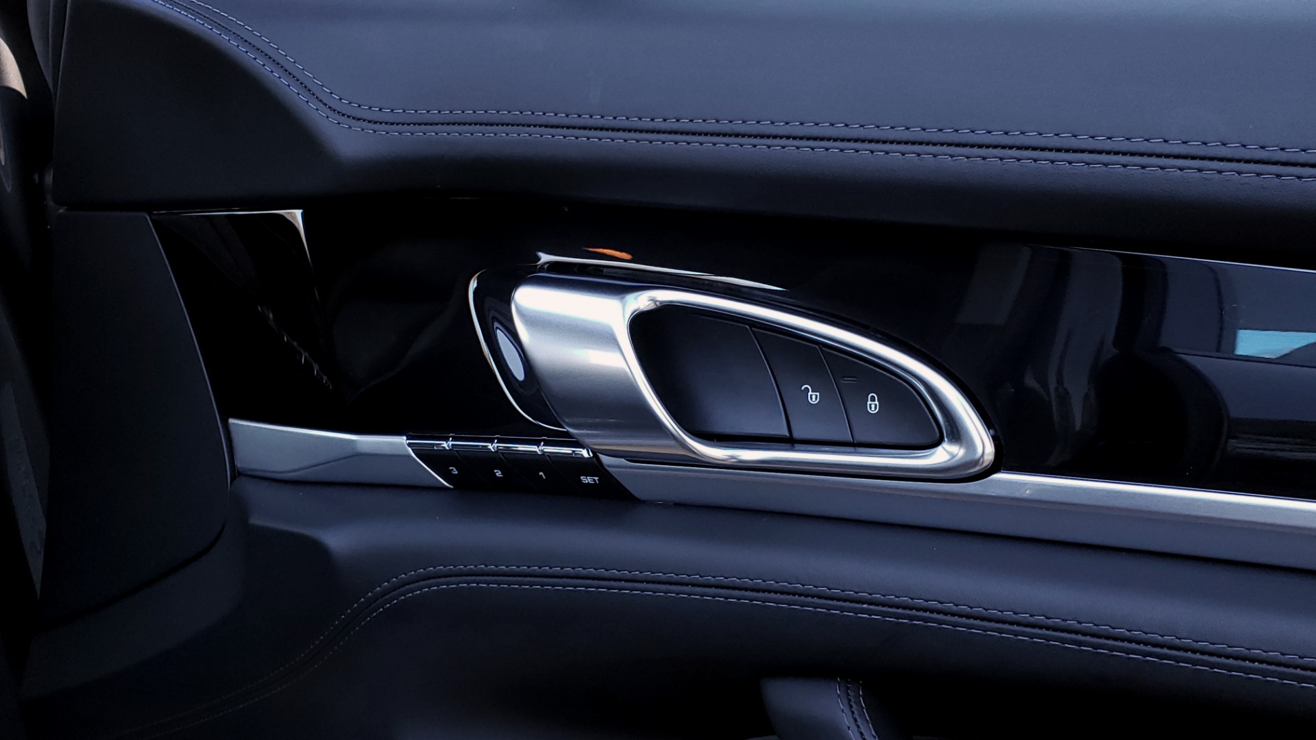 Used 2016 Porsche PANAMERA S / TURBO V6 / PDK / NAV / BOSE / SNRF / LDW / REARVIEW for sale Sold at Formula Imports in Charlotte NC 28227 82