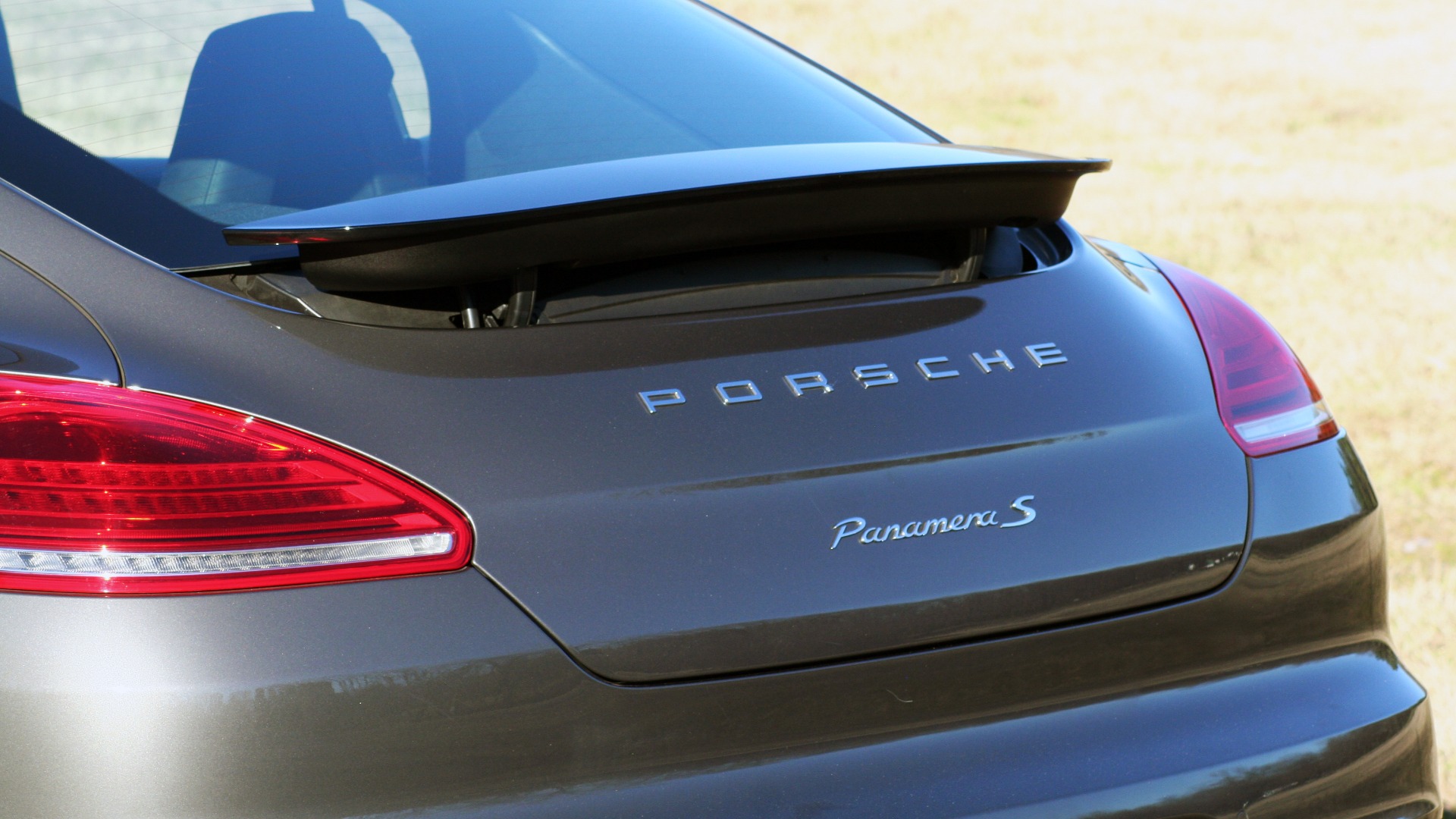 Used 2016 Porsche PANAMERA S / TURBO V6 / PDK / NAV / BOSE / SNRF / LDW / REARVIEW for sale Sold at Formula Imports in Charlotte NC 28227 9