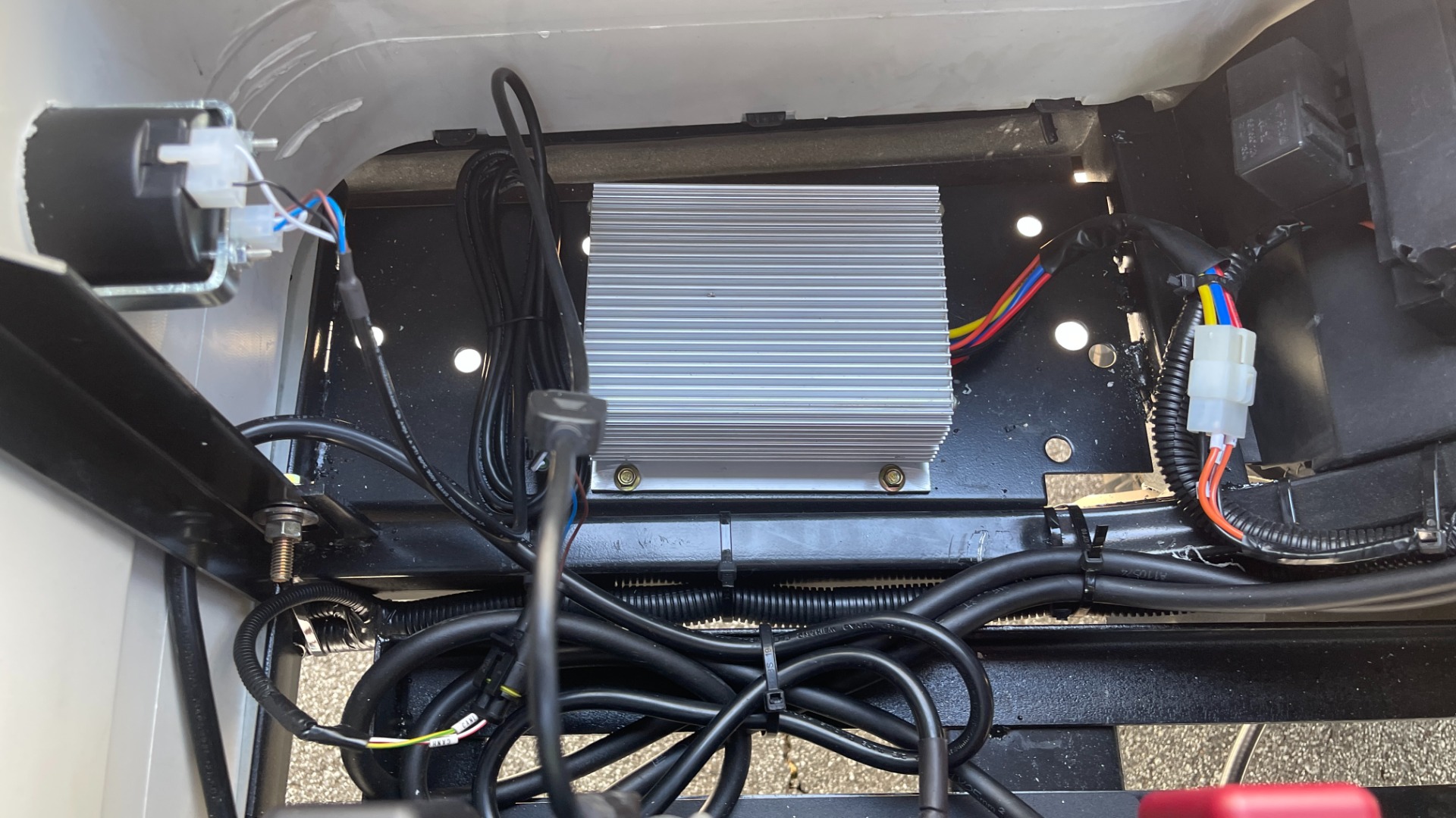 Used 2022 Other V4L 4-SEATER / 25MPH / 105AH LITHIUM BATTERY for sale $11,395 at Formula Imports in Charlotte NC 28227 33