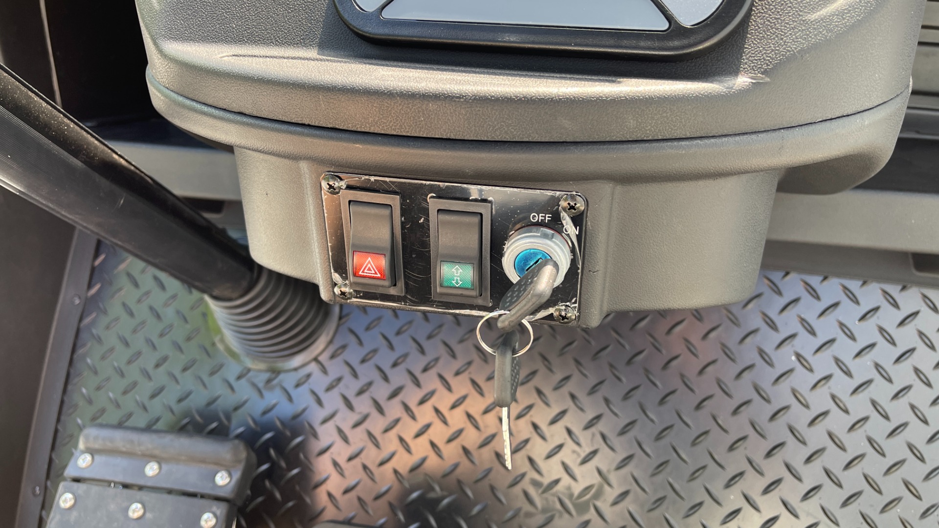 Used 2022 Other V4L 4-SEATER / 25MPH / 105AH LITHIUM BATTERY for sale $11,395 at Formula Imports in Charlotte NC 28227 13