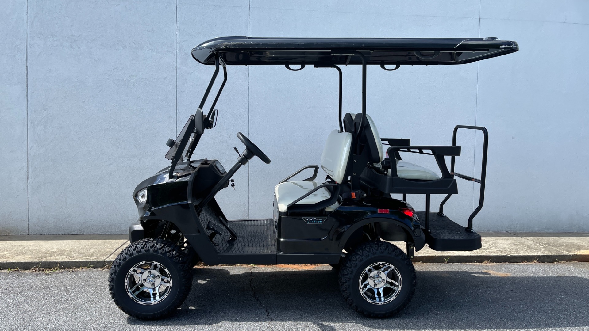 Used 2022 Other V4L 4-SEATER / 25MPH / 105AH LITHIUM BATTERY for sale $11,395 at Formula Imports in Charlotte NC 28227 3