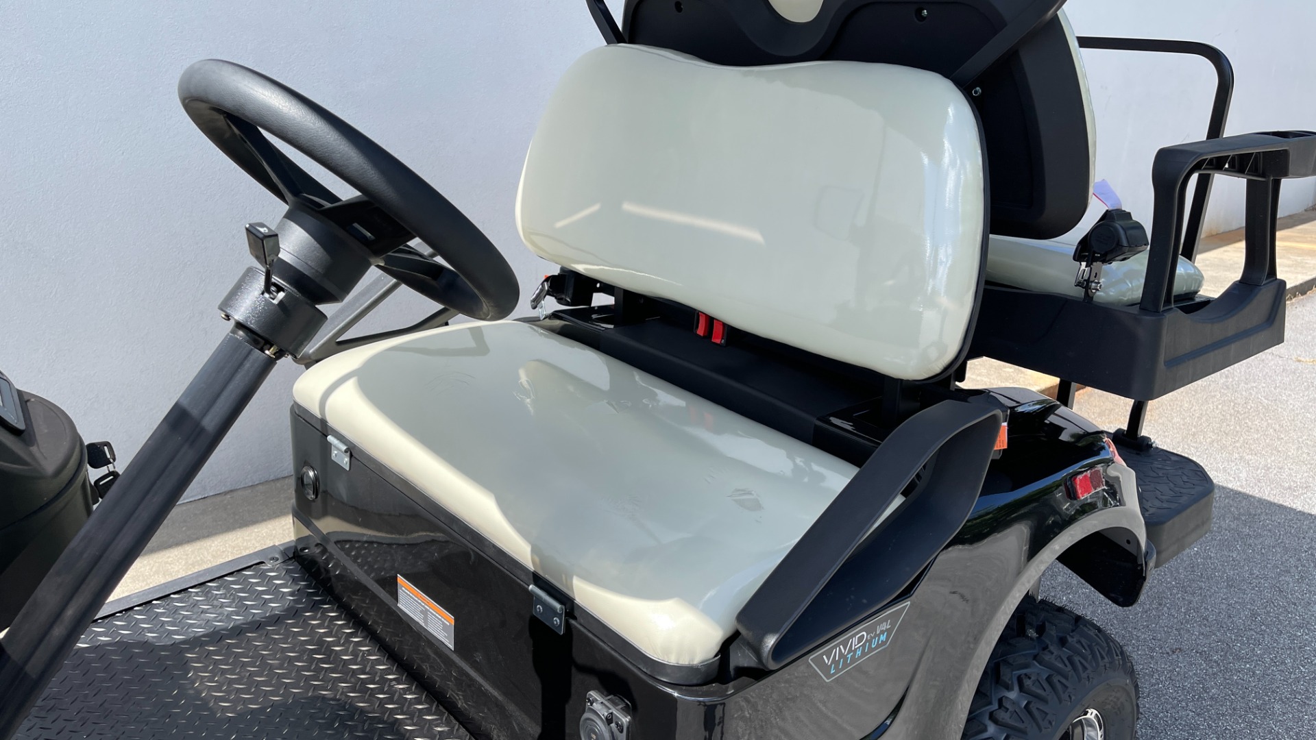 Used 2022 Other V4L 4-SEATER / 25MPH / 105AH LITHIUM BATTERY for sale $11,395 at Formula Imports in Charlotte NC 28227 5